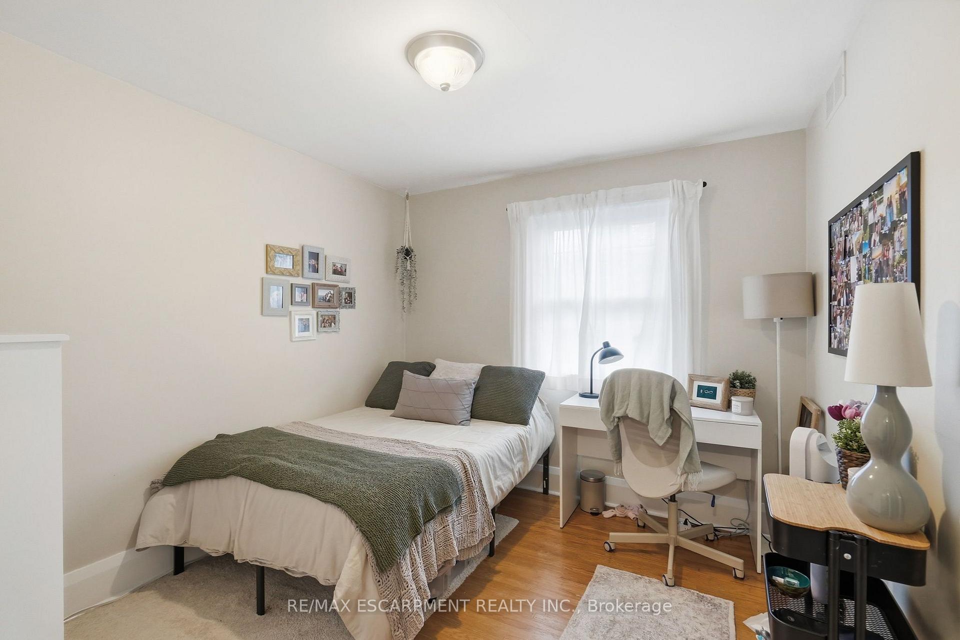 Photo 13 of 44 Dalewood Crescent, Hamilton, Westdale — HOMEH