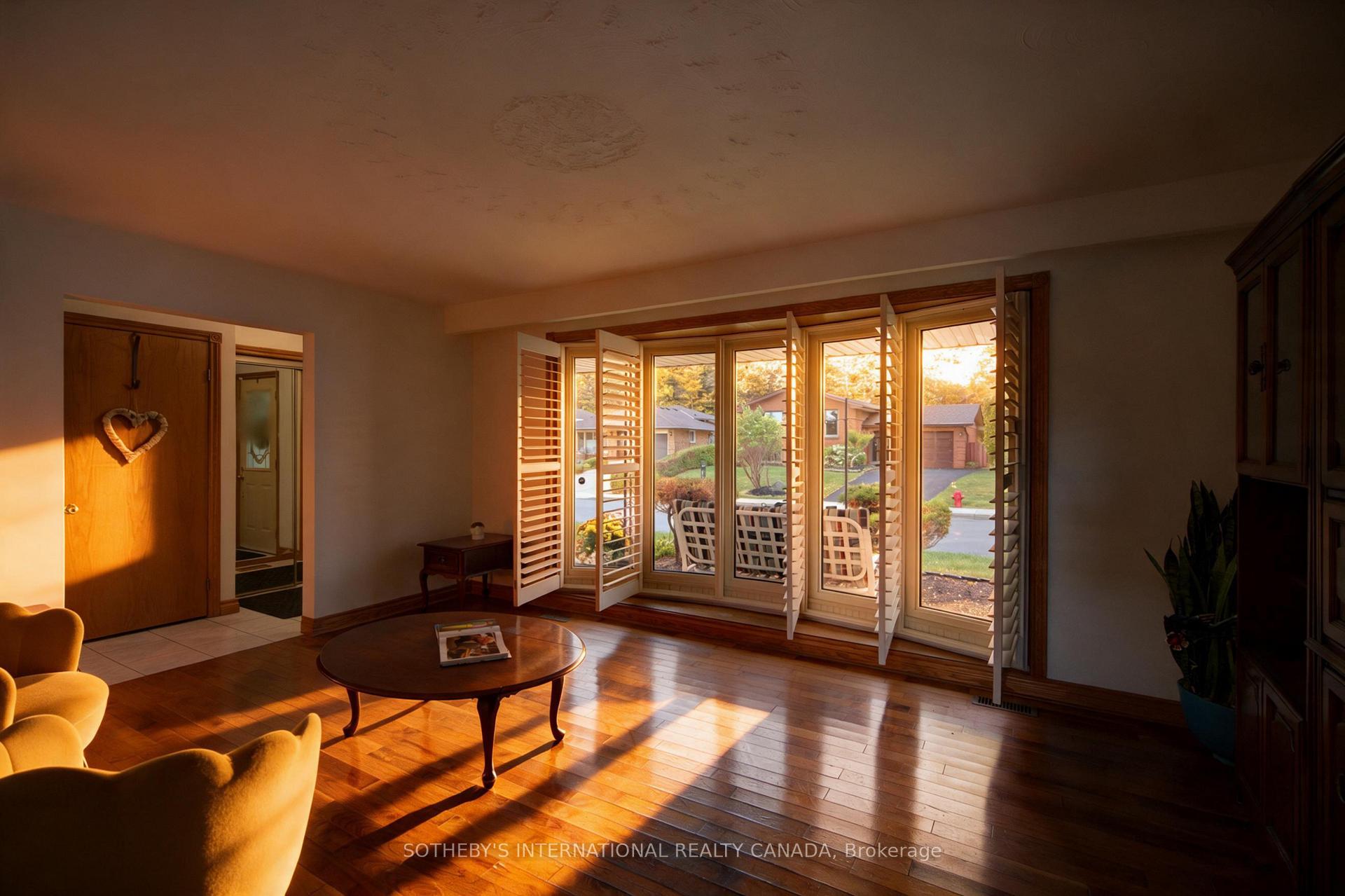 Photo 9 of 83 Marcella Crescent SW, Hamilton, Gershome — HOMEH