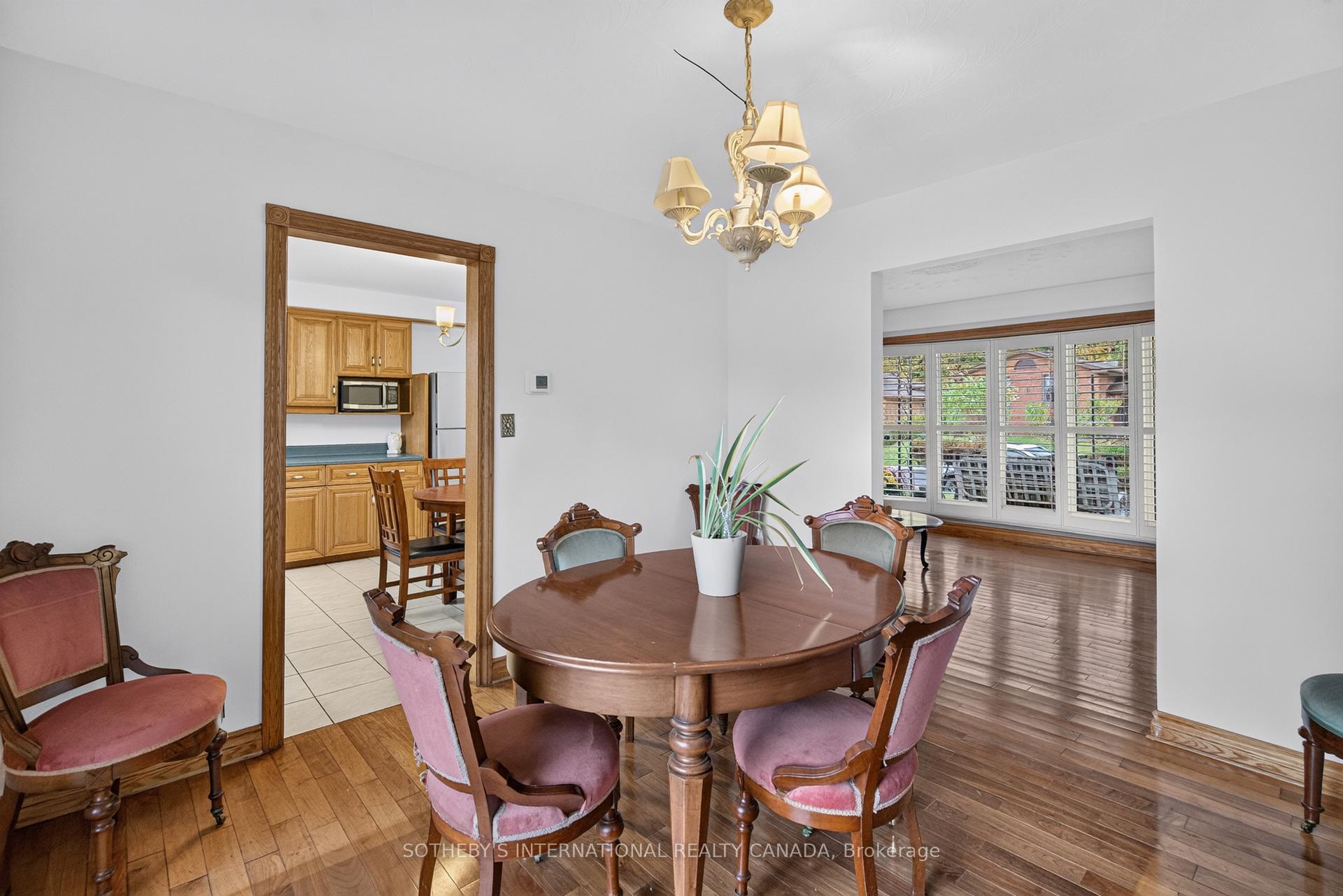Photo 13 of 83 Marcella Crescent SW, Hamilton, Gershome — HOMEH