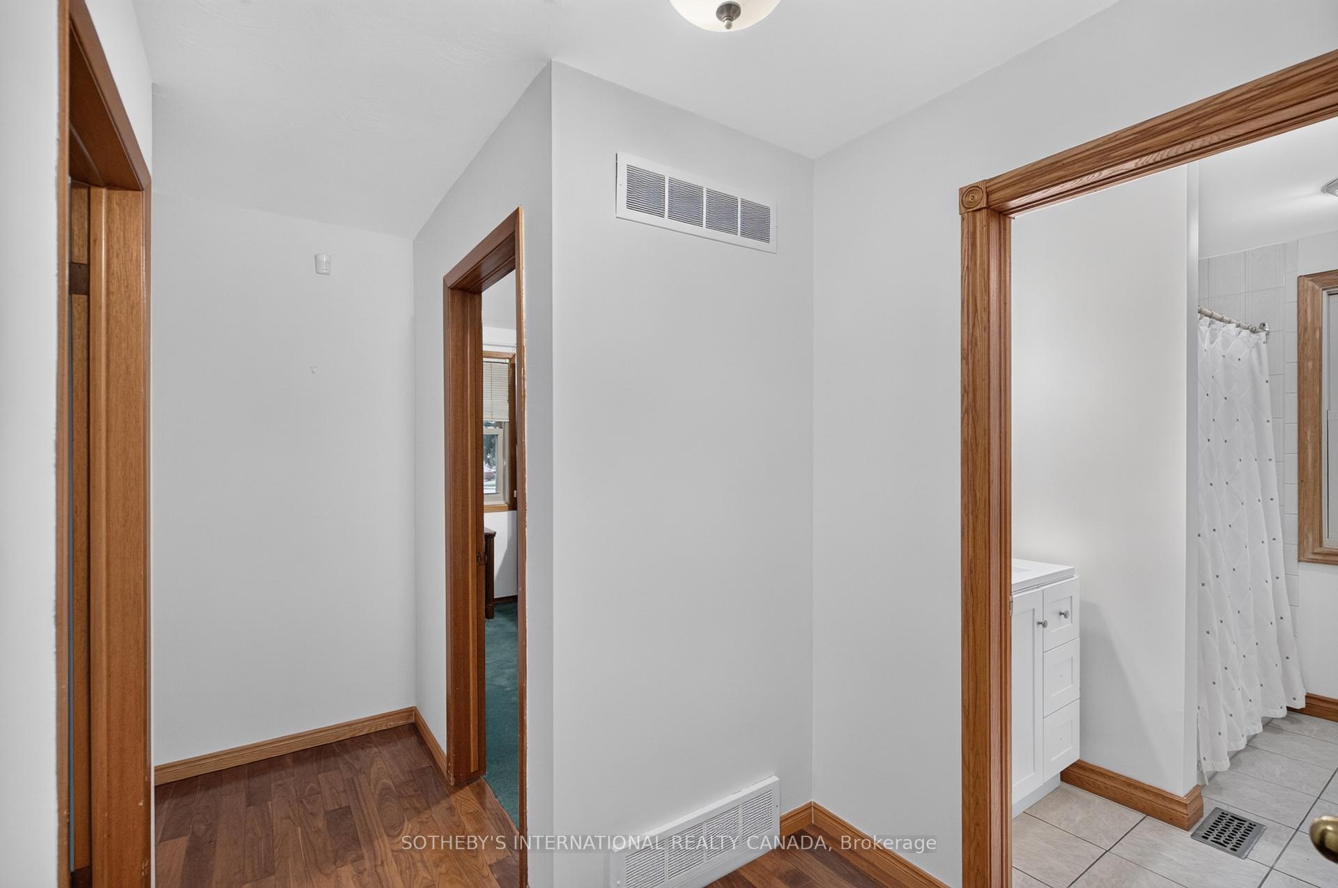 Photo 17 of 83 Marcella Crescent SW, Hamilton, Gershome — HOMEH