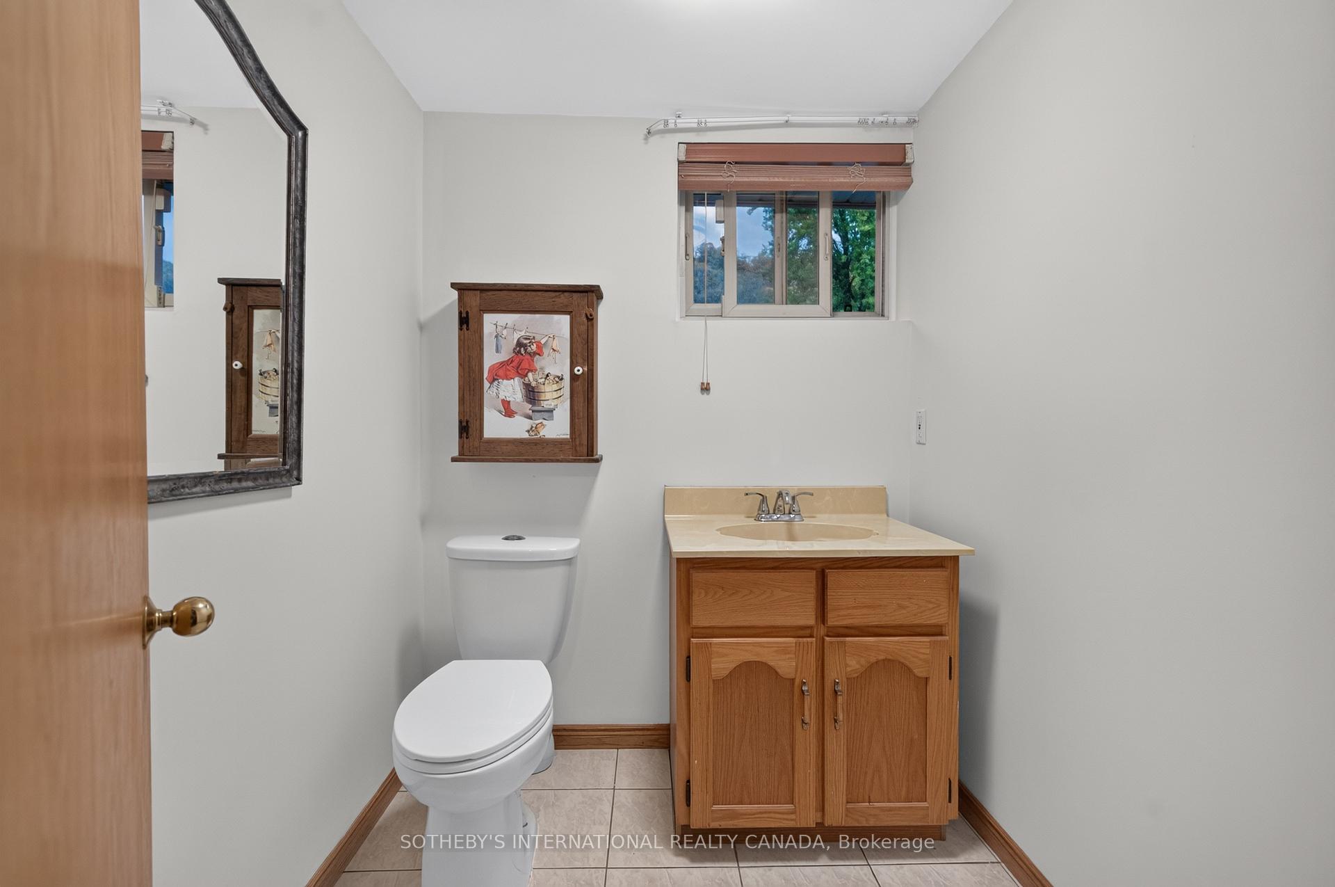 Photo 24 of 83 Marcella Crescent SW, Hamilton, Gershome — HOMEH