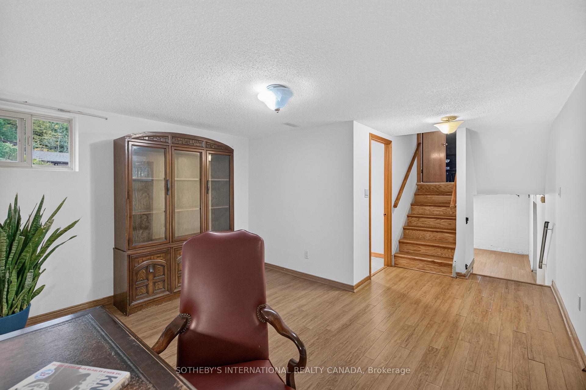 Photo 25 of 83 Marcella Crescent SW, Hamilton, Gershome — HOMEH