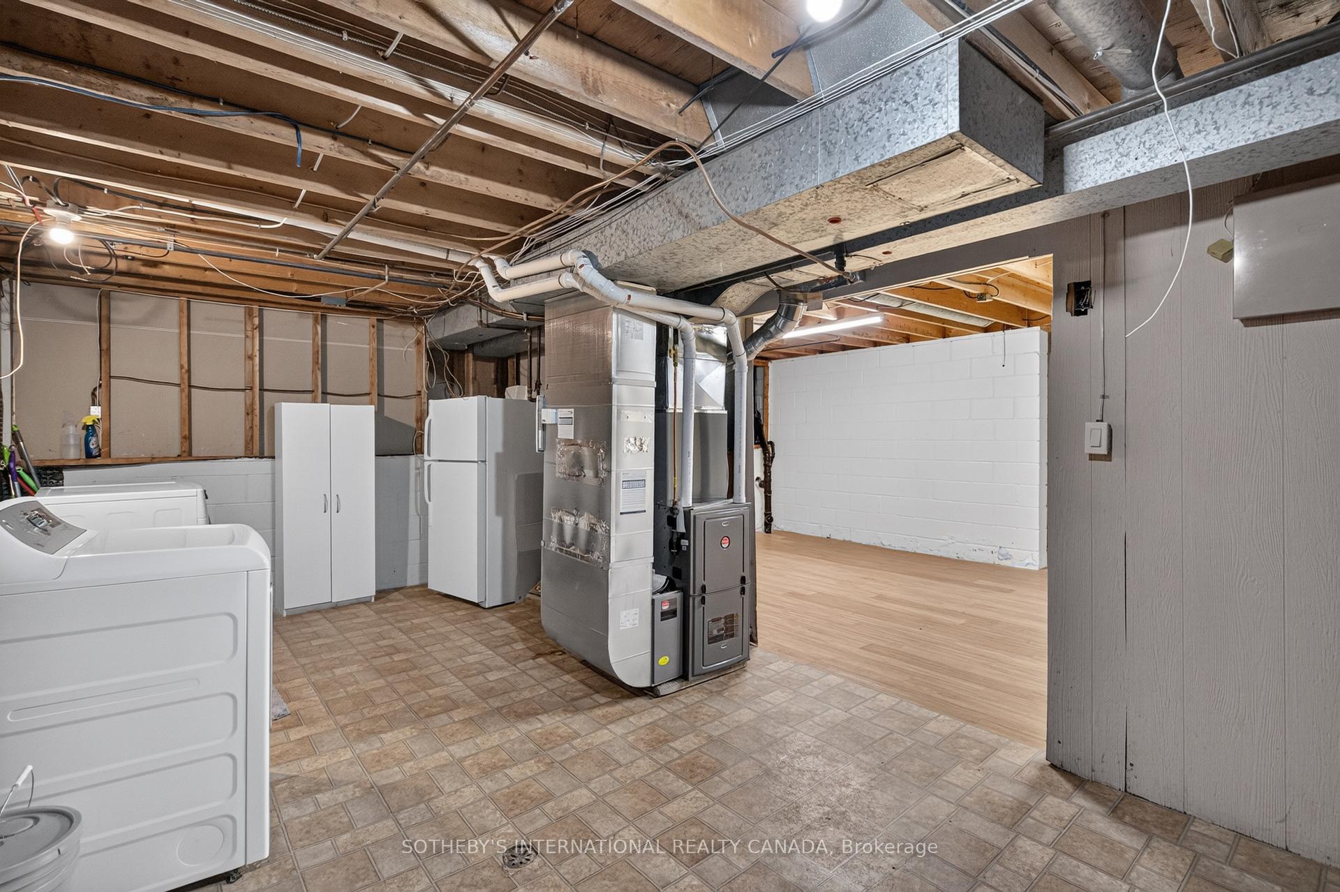 Photo 33 of 83 Marcella Crescent SW, Hamilton, Gershome — HOMEH