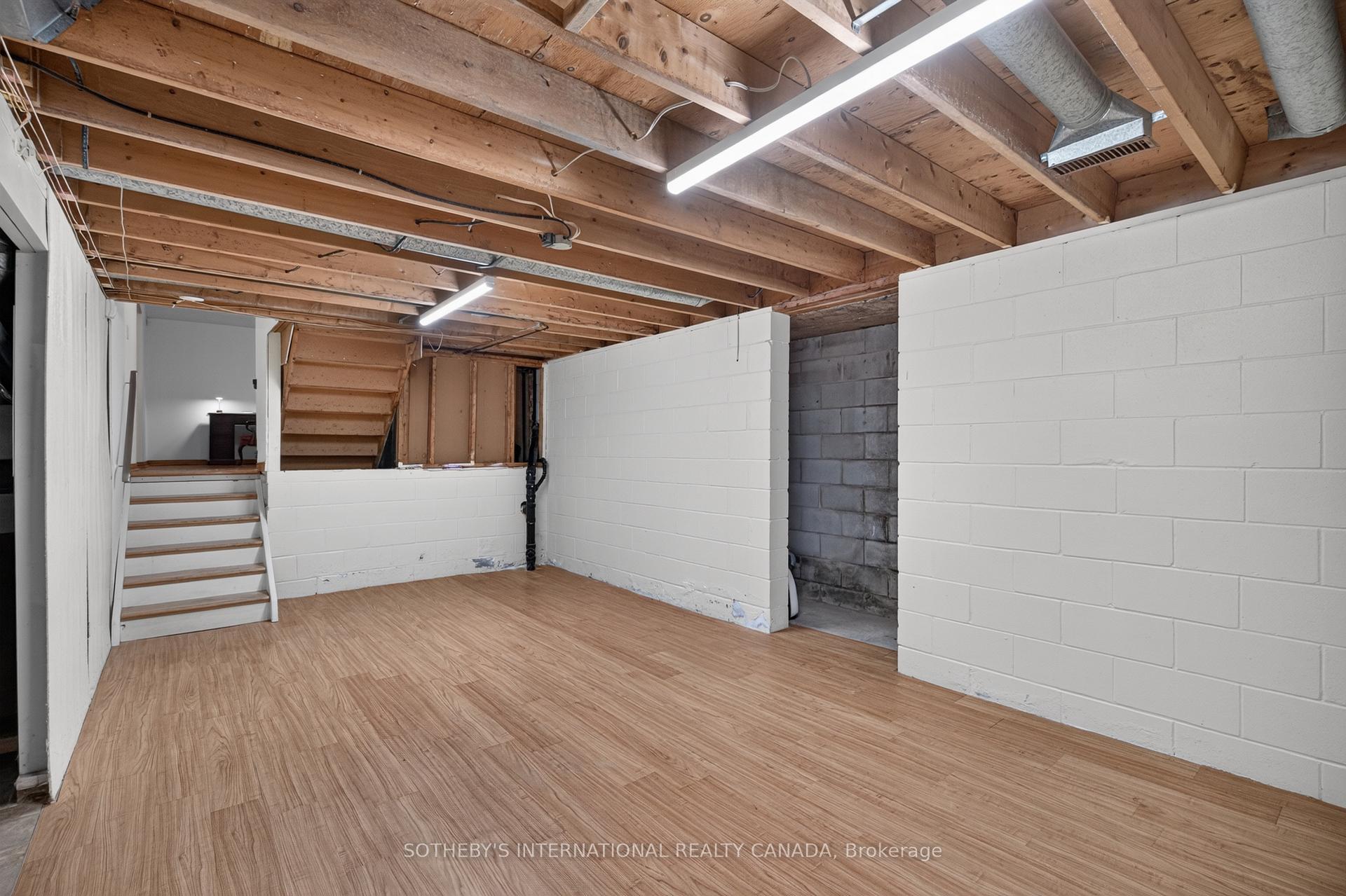 Photo 37 of 83 Marcella Crescent SW, Hamilton, Gershome — HOMEH