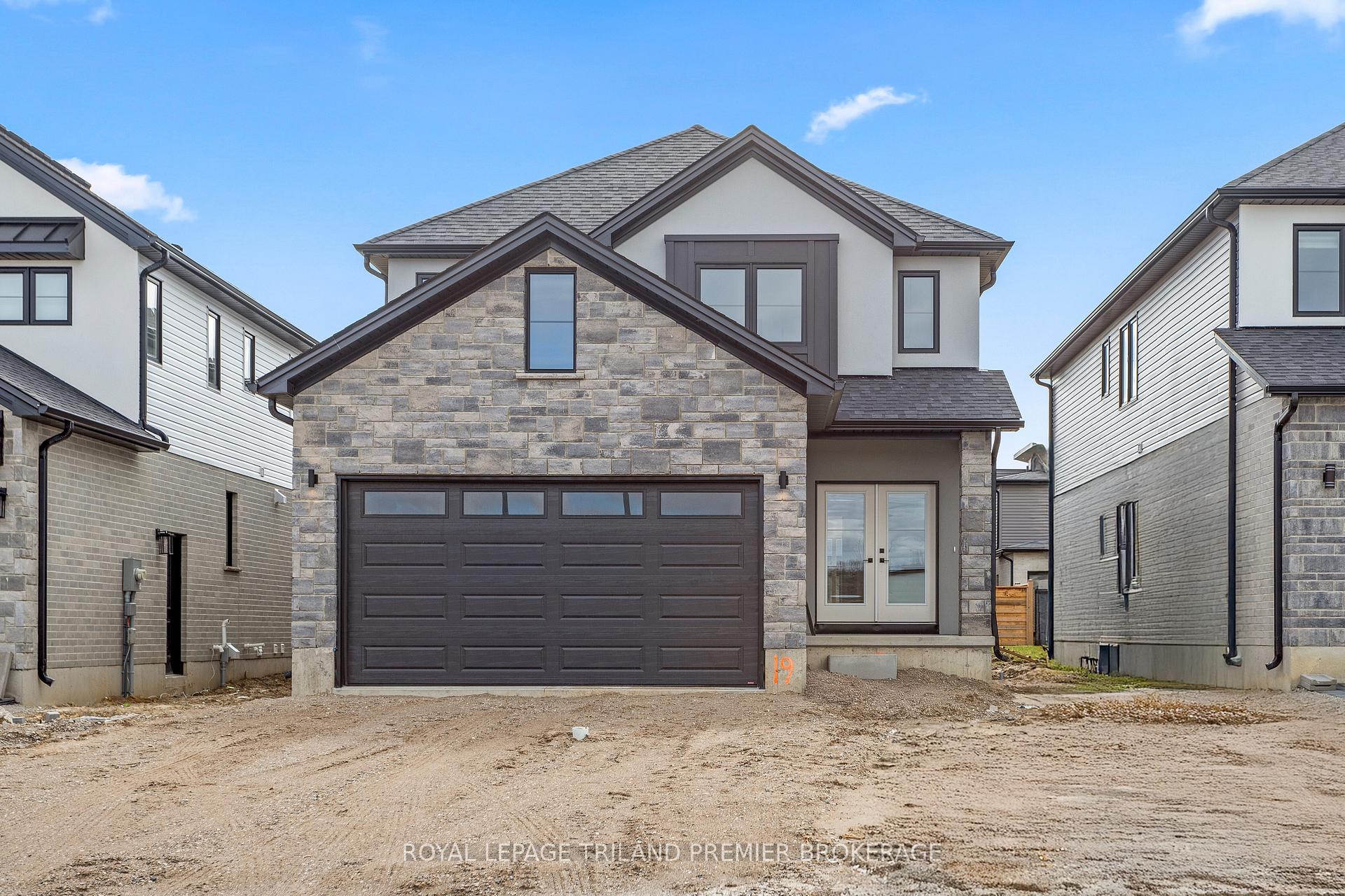 Front of 2628 Heardcreek Trail