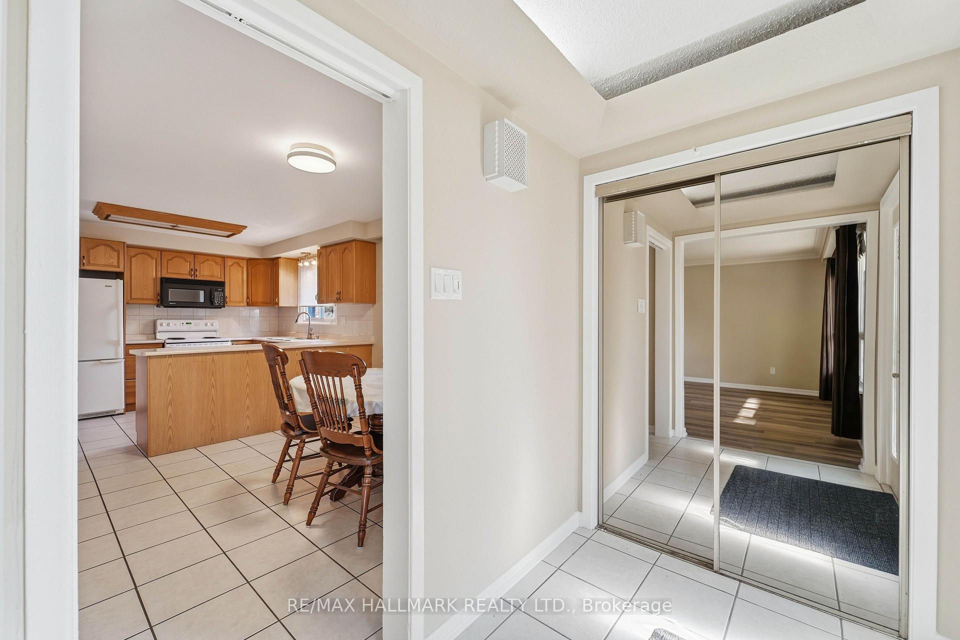 Photo 10 of 198 Weldrick Road W, Richmond Hill, North Richvale — HOMEH