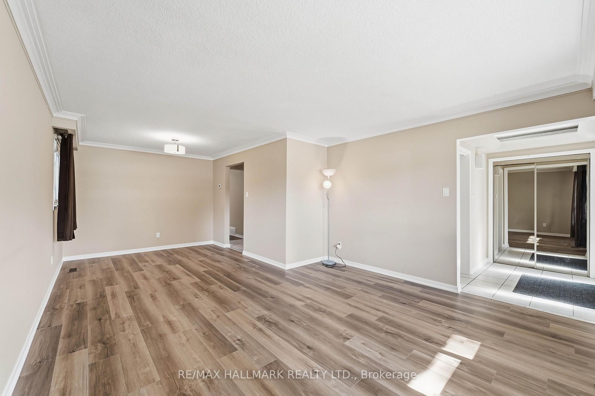 Photo 12 of 198 Weldrick Road W, Richmond Hill, North Richvale — HOMEH