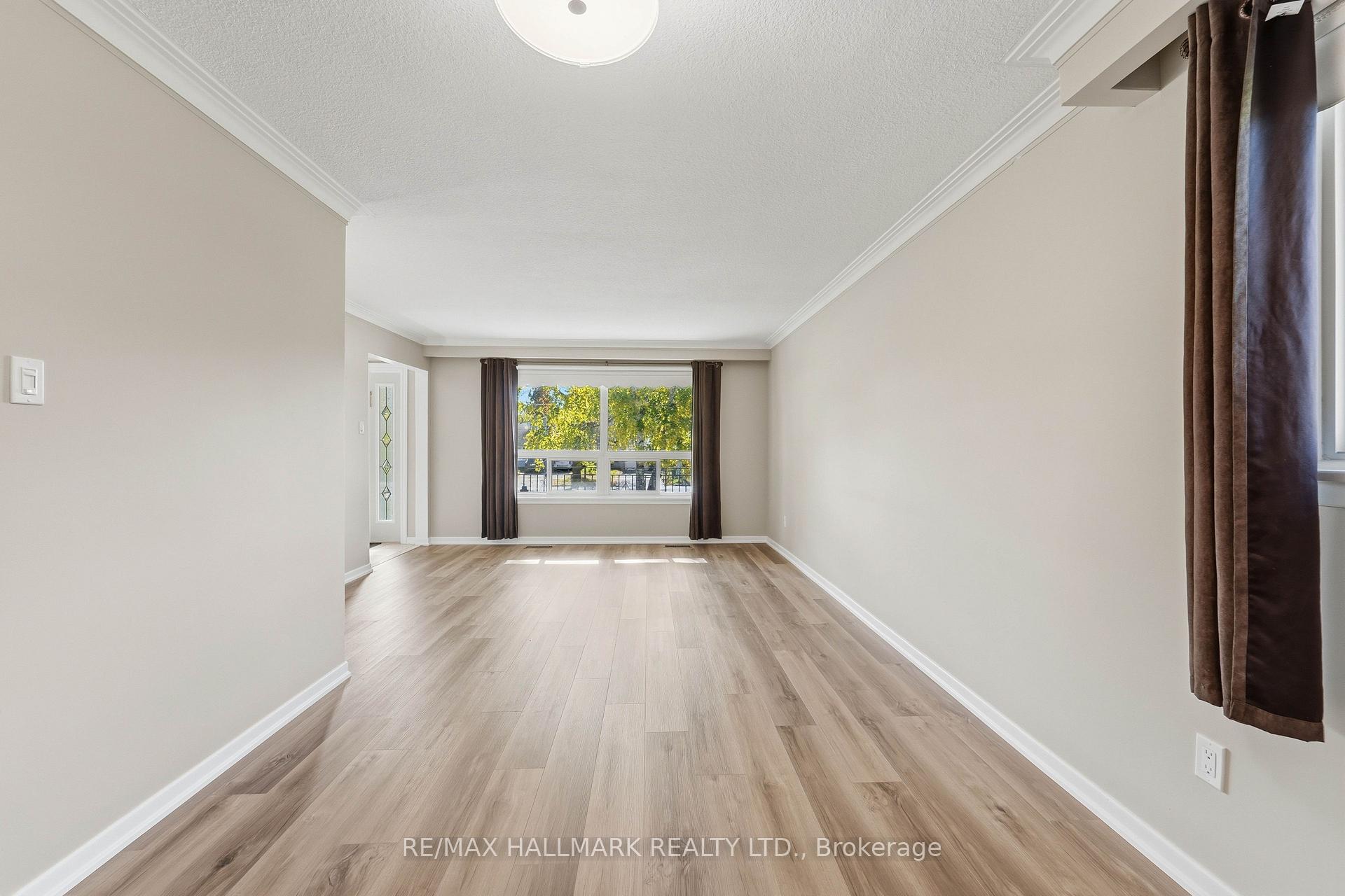 Photo 18 of 198 Weldrick Road W, Richmond Hill, North Richvale — HOMEH