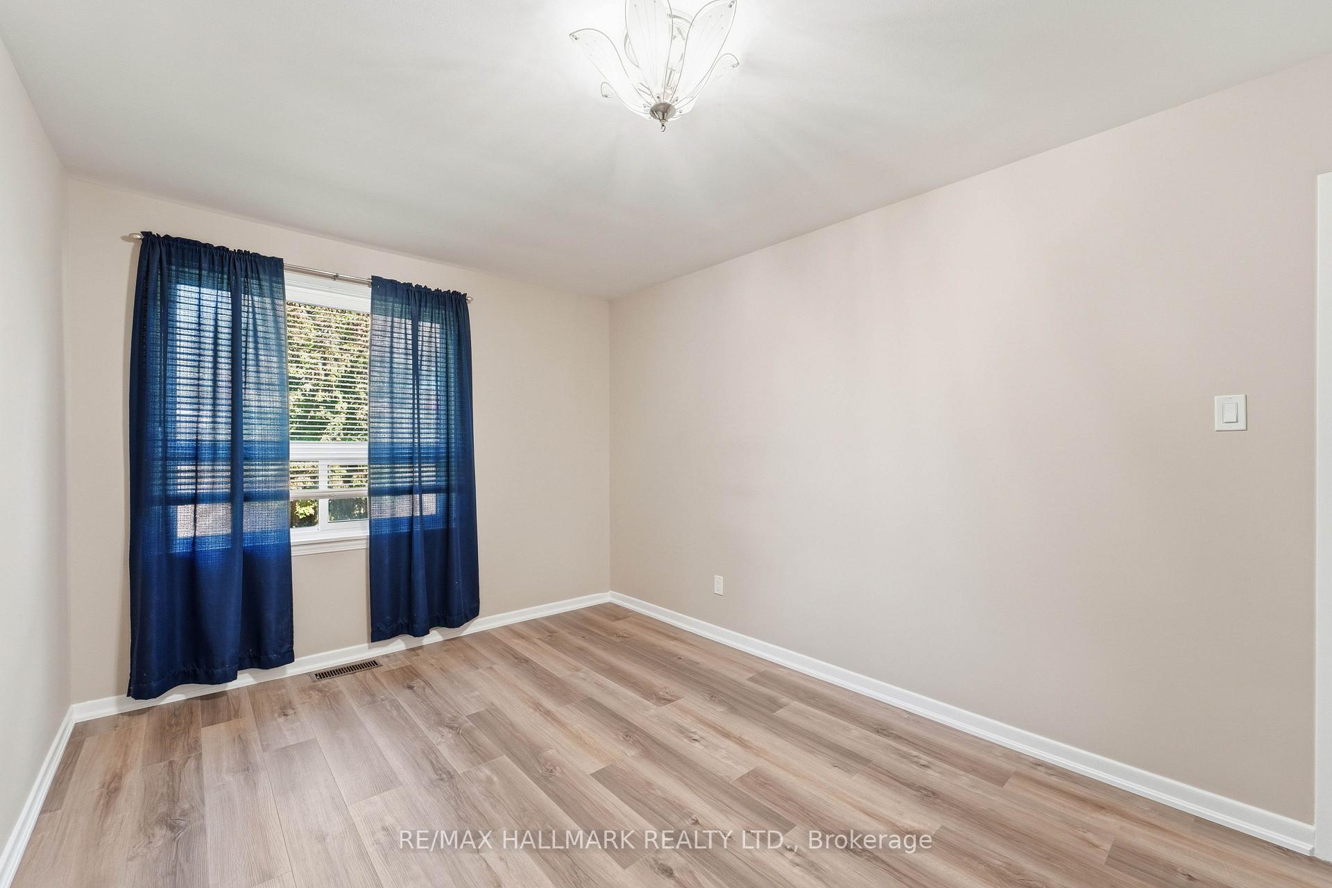Photo 37 of 198 Weldrick Road W, Richmond Hill, North Richvale — HOMEH