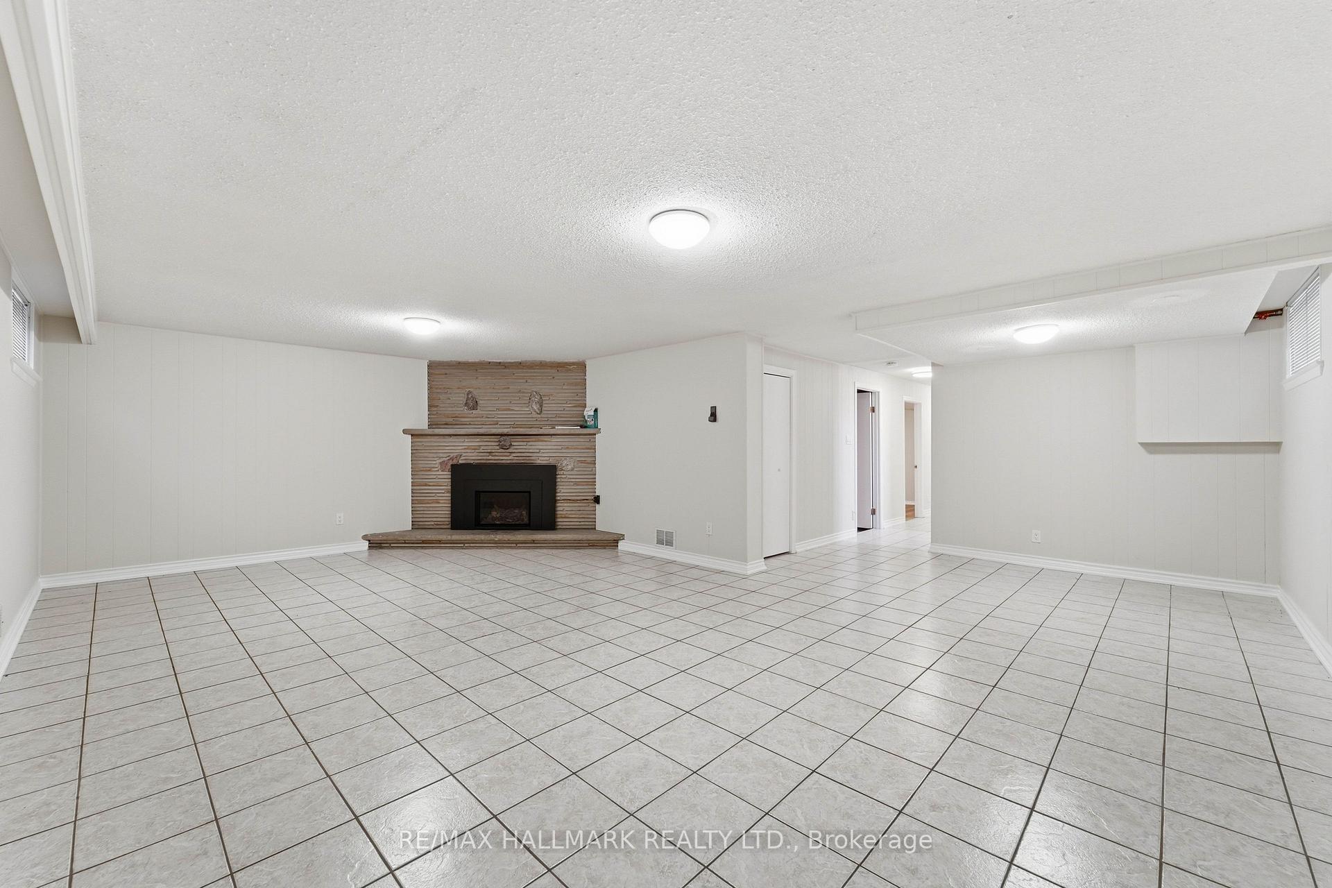 Photo 46 of 198 Weldrick Road W, Richmond Hill, North Richvale — HOMEH