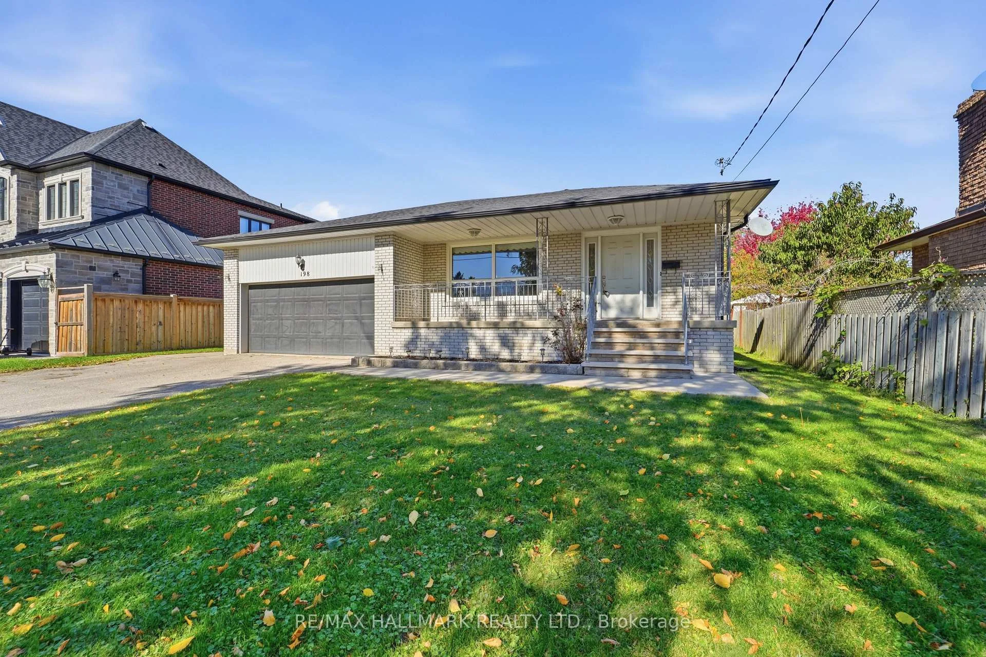 Photo 7 of 198 Weldrick Road W, Richmond Hill, North Richvale — HOMEH
