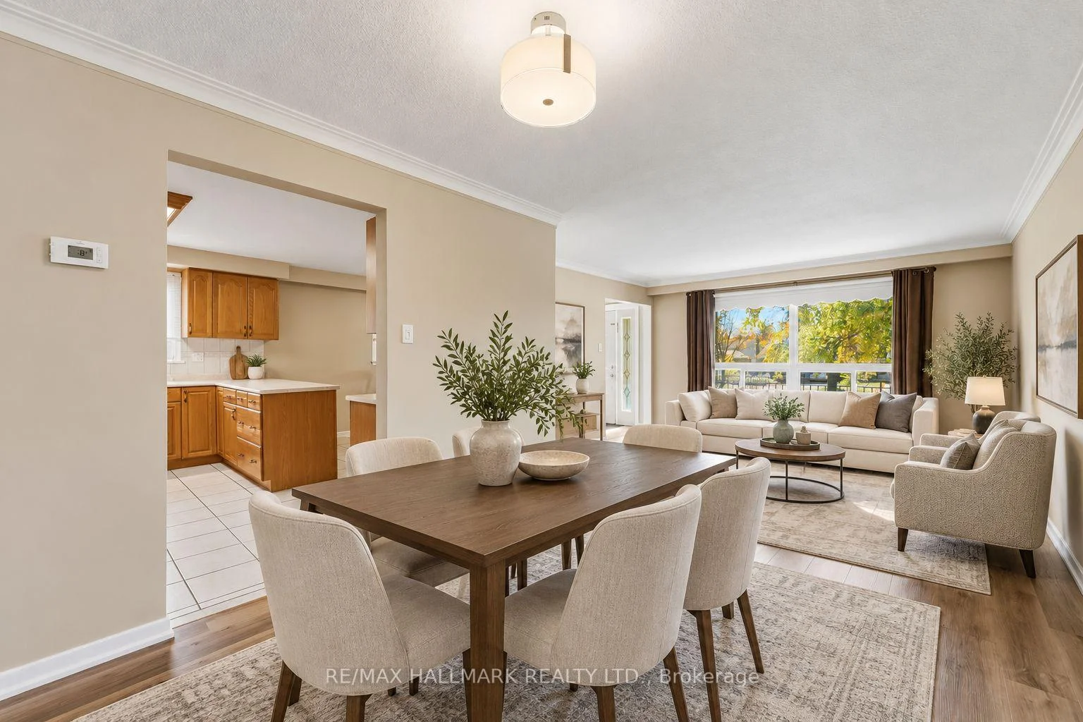 Photo 13 of 198 Weldrick Road W, Richmond Hill, North Richvale — HOMEH
