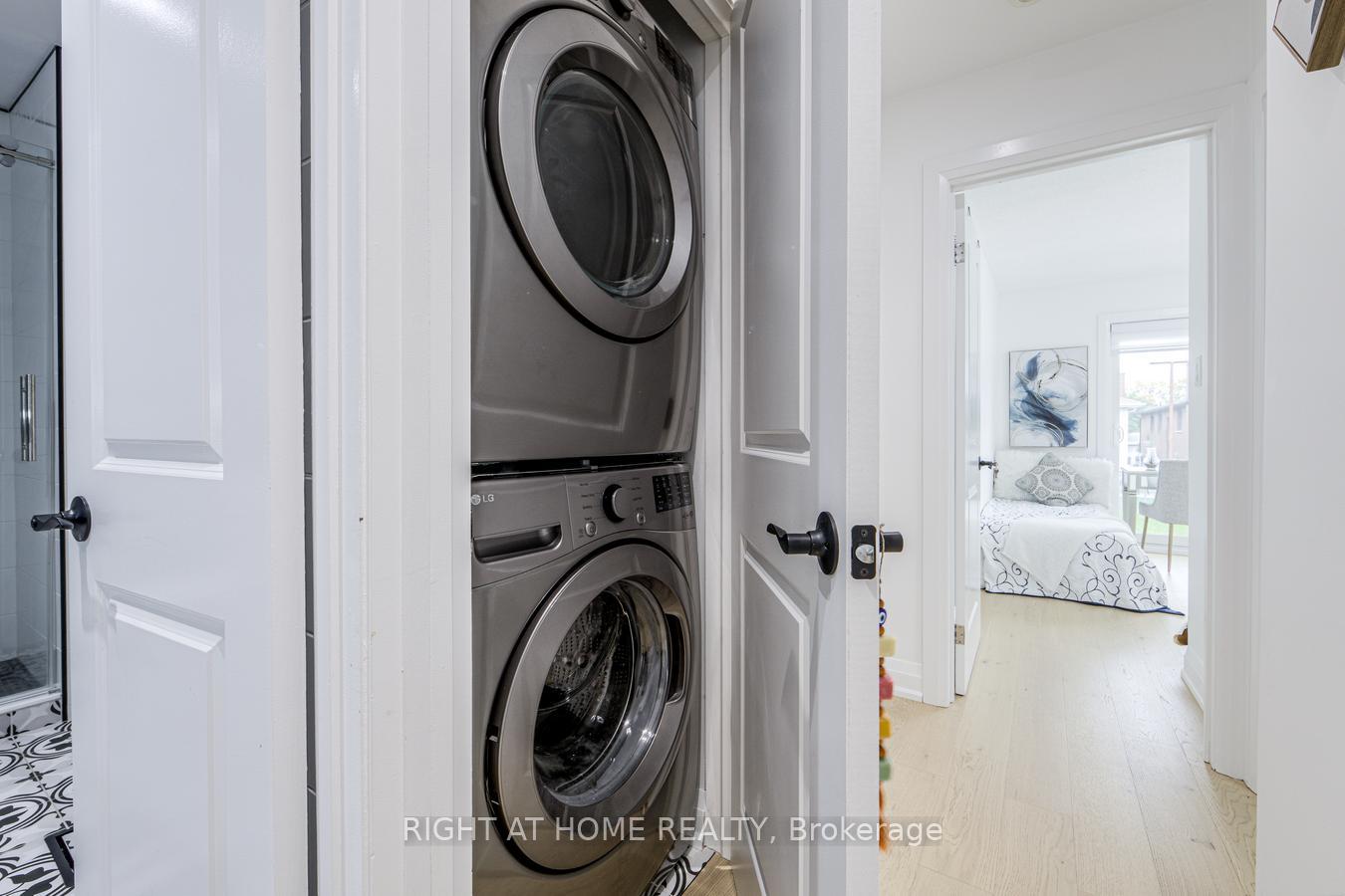 Photo 30 of 84 Aberdeen Avenue, Vaughan, East Woodbridge — HOMEH