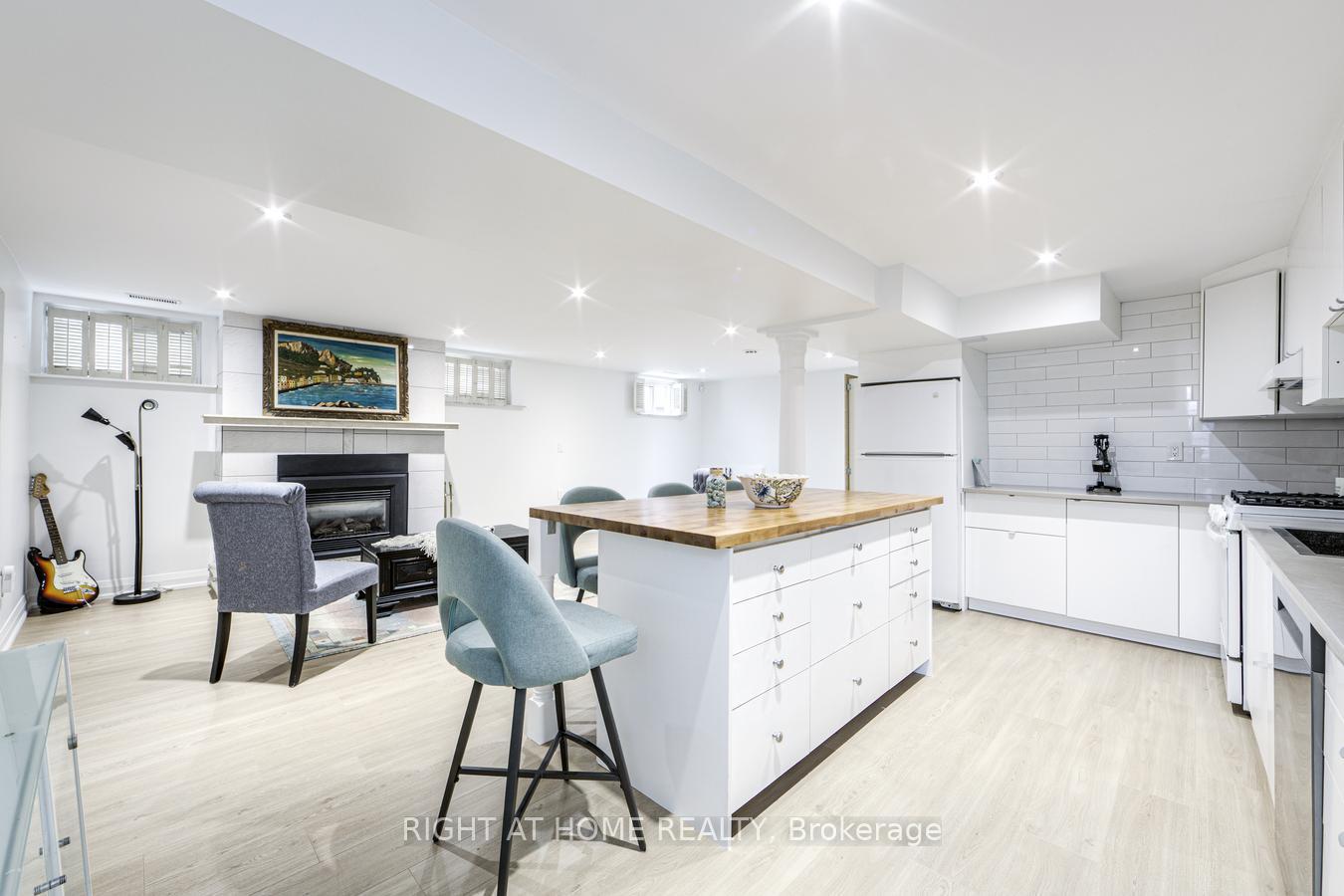 Photo 39 of 84 Aberdeen Avenue, Vaughan, East Woodbridge — HOMEH