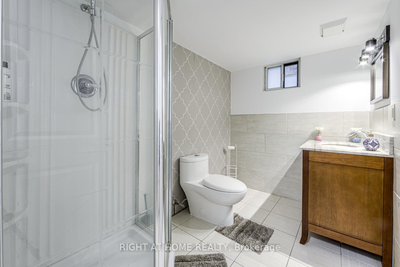 Photo 44 of 84 Aberdeen Avenue, Vaughan, East Woodbridge — HOMEH