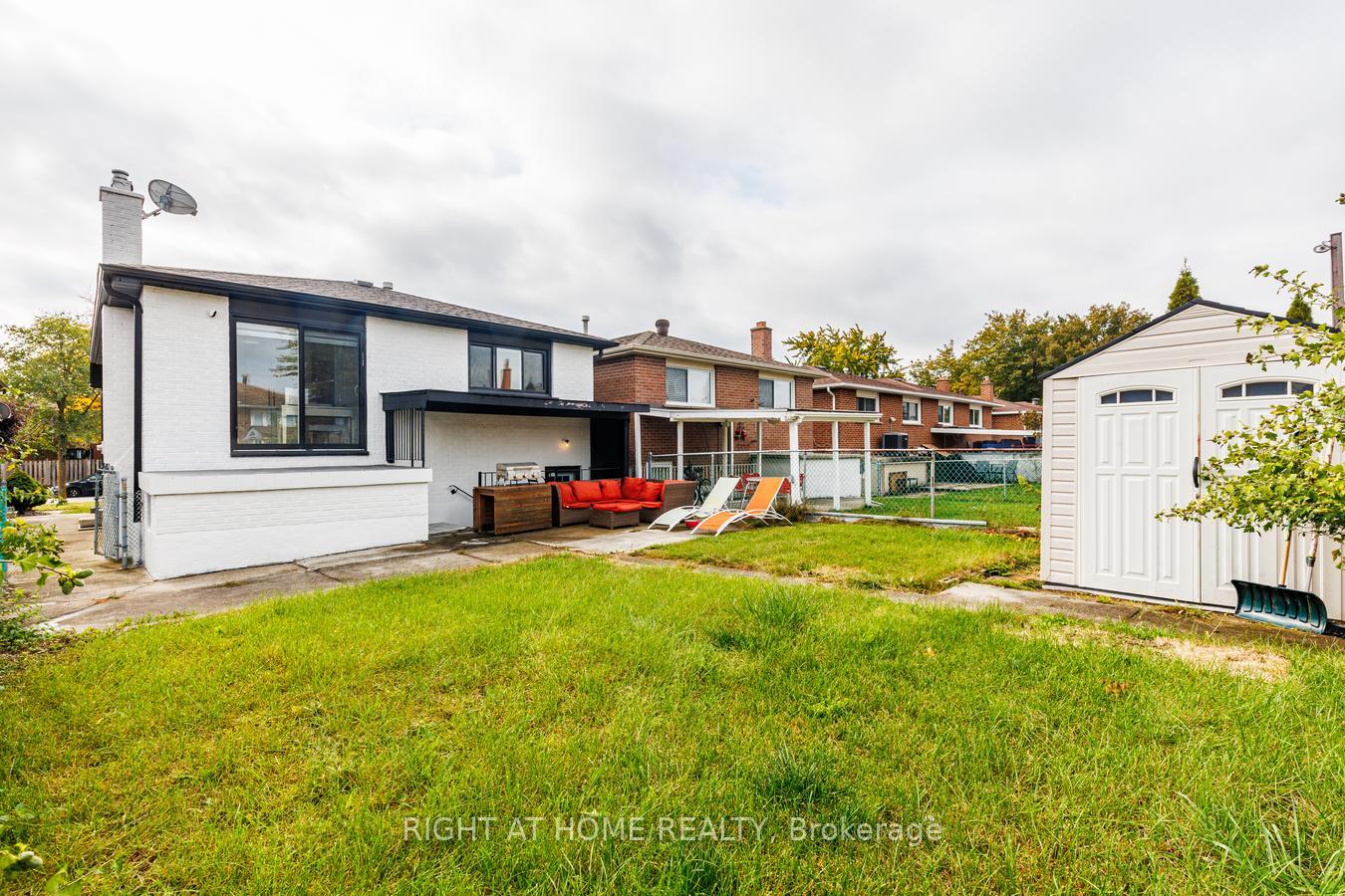 Photo 46 of 84 Aberdeen Avenue, Vaughan, East Woodbridge — HOMEH