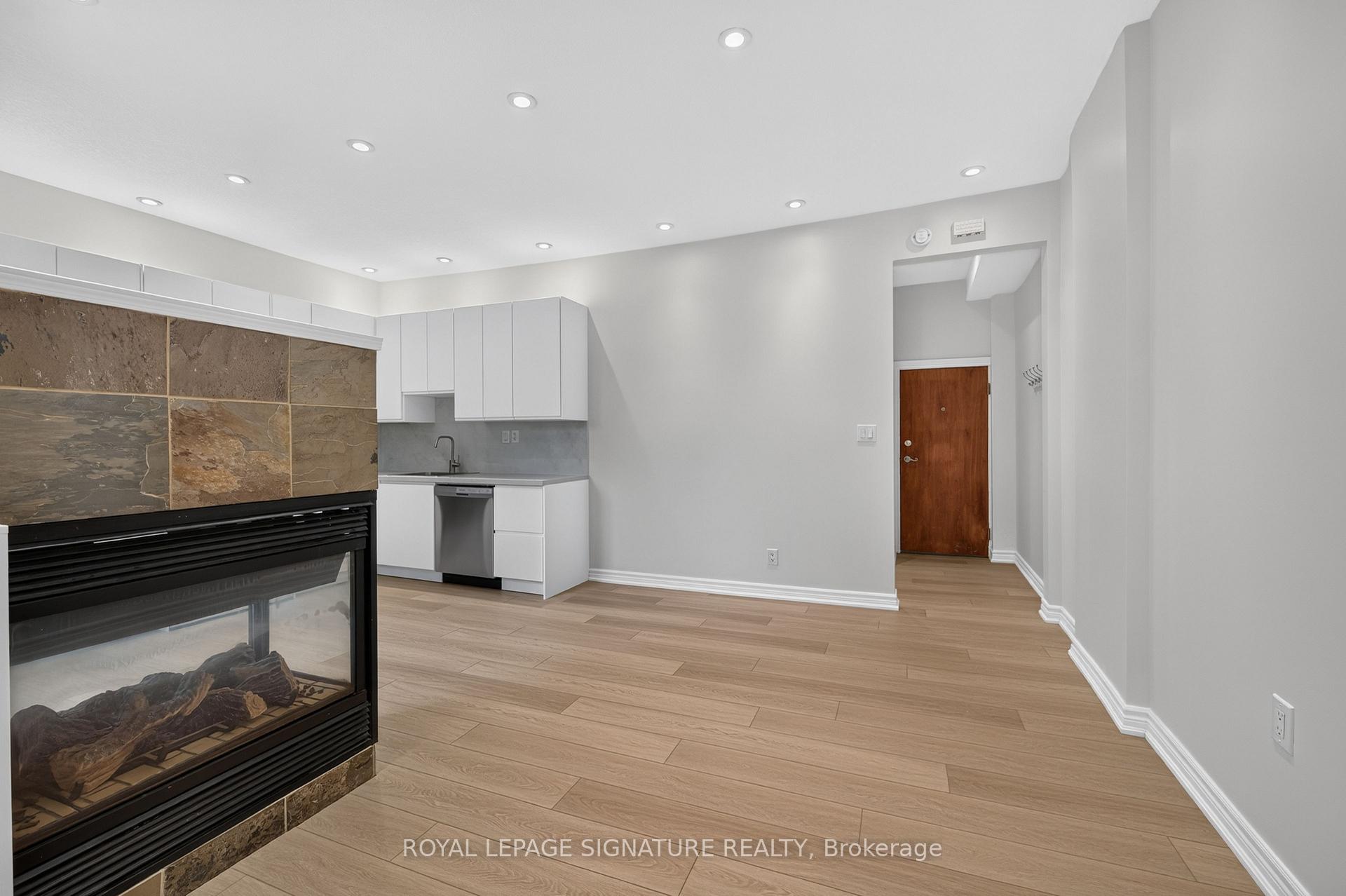 Photo 9 of Unit 3, 21 West Avenue S, Hamilton, Corktown — HOMEH