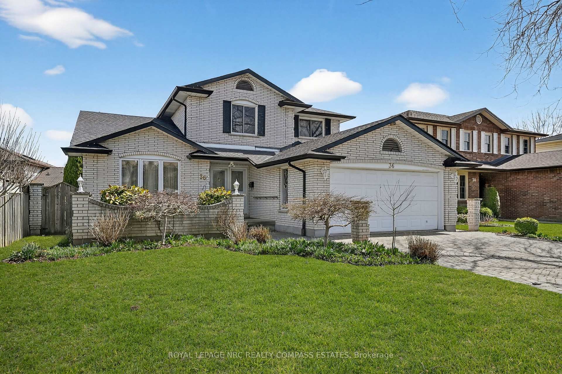 Photo 3 of 36 Chancery Circle, St. Catharines, Vine/Linwell — HOMEH