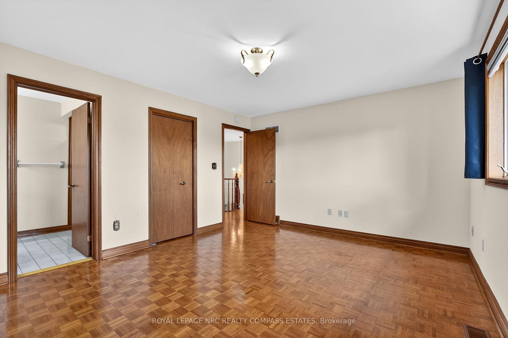 Photo 23 of 36 Chancery Circle, St. Catharines, Vine/Linwell — HOMEH