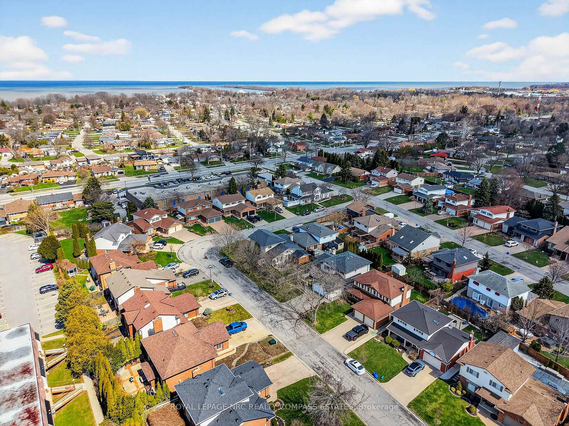 Photo 39 of 36 Chancery Circle, St. Catharines, Vine/Linwell — HOMEH
