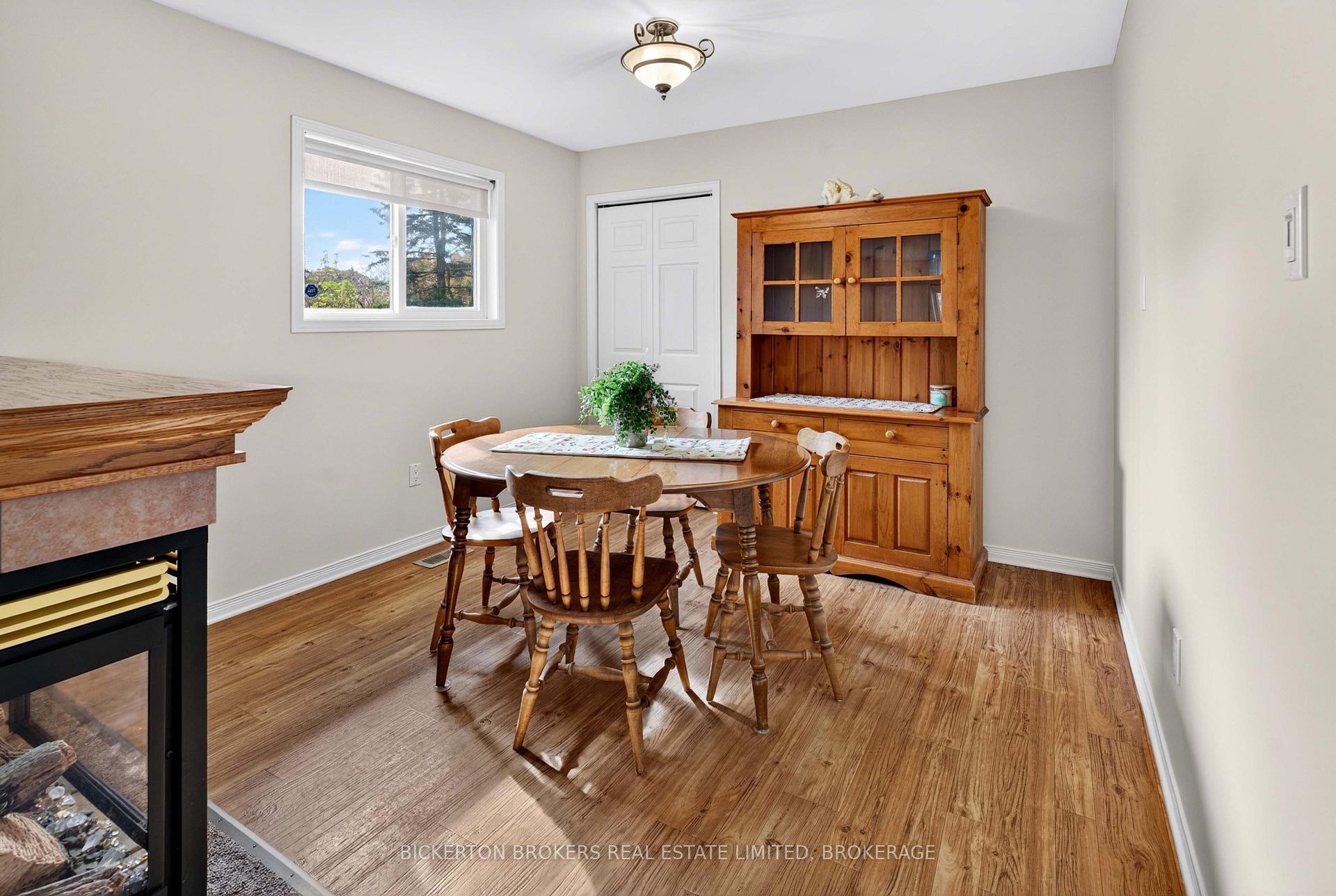 Photo 8 of 354 Oak Street, Gananoque, Gananoque — HOMEH