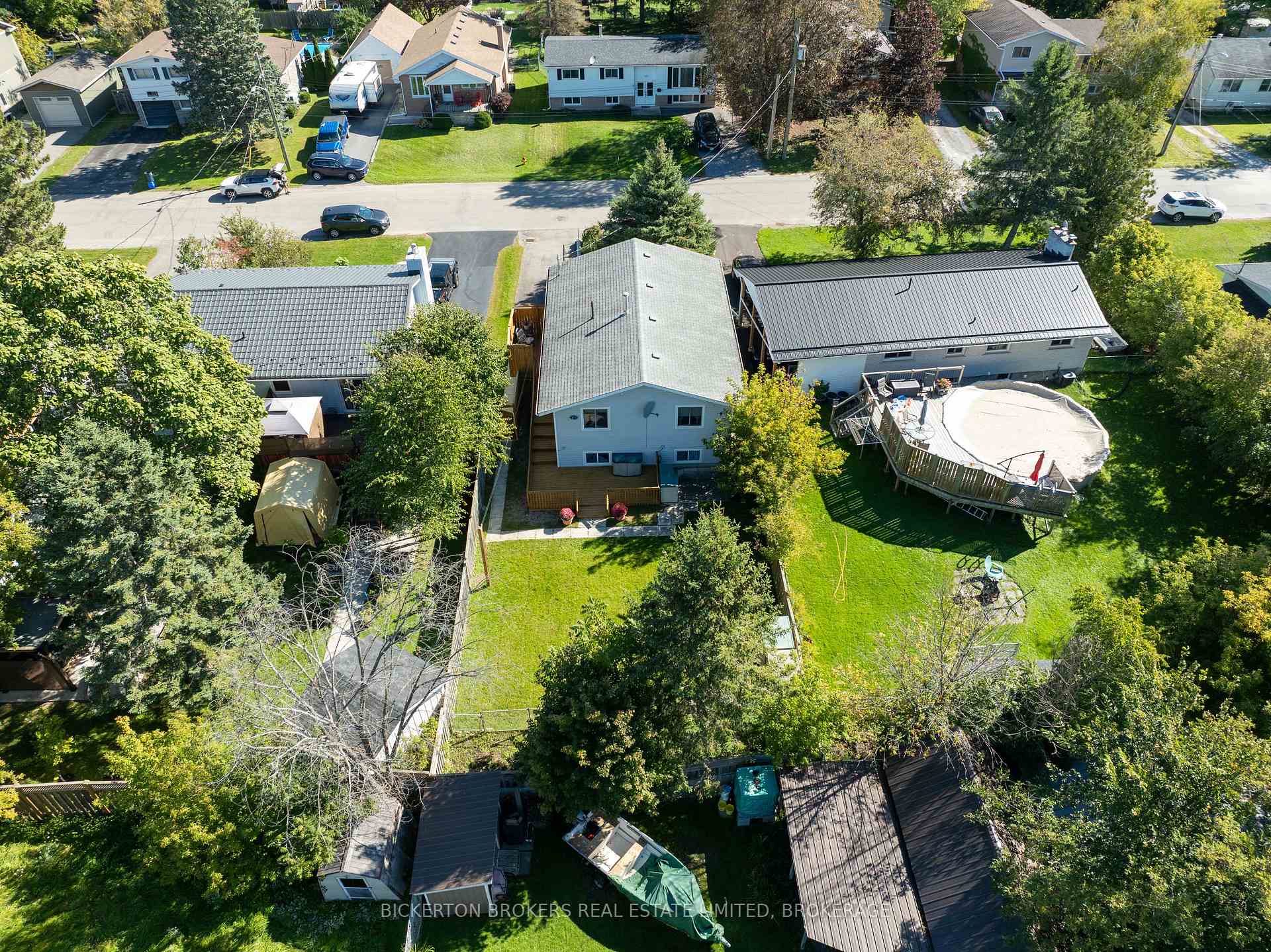 Photo 34 of 354 Oak Street, Gananoque, Gananoque — HOMEH