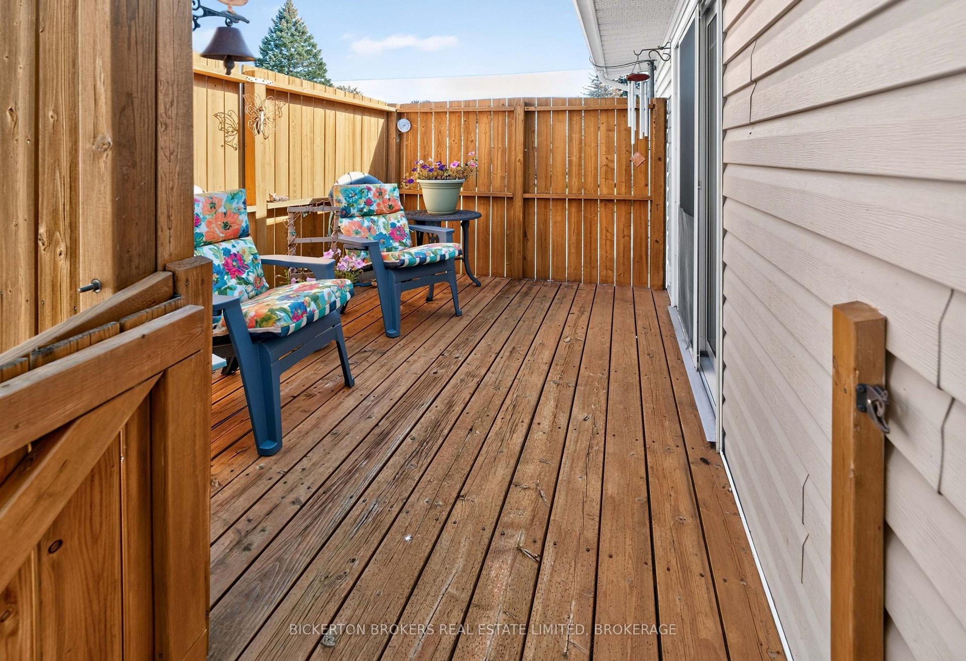 Photo 6 of 354 Oak Street, Gananoque, Gananoque — HOMEH