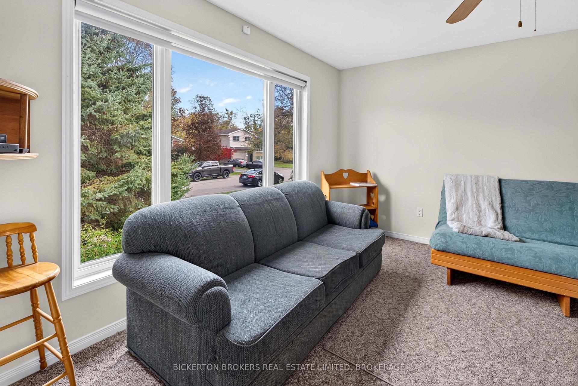 Photo 9 of 354 Oak Street, Gananoque, Gananoque — HOMEH