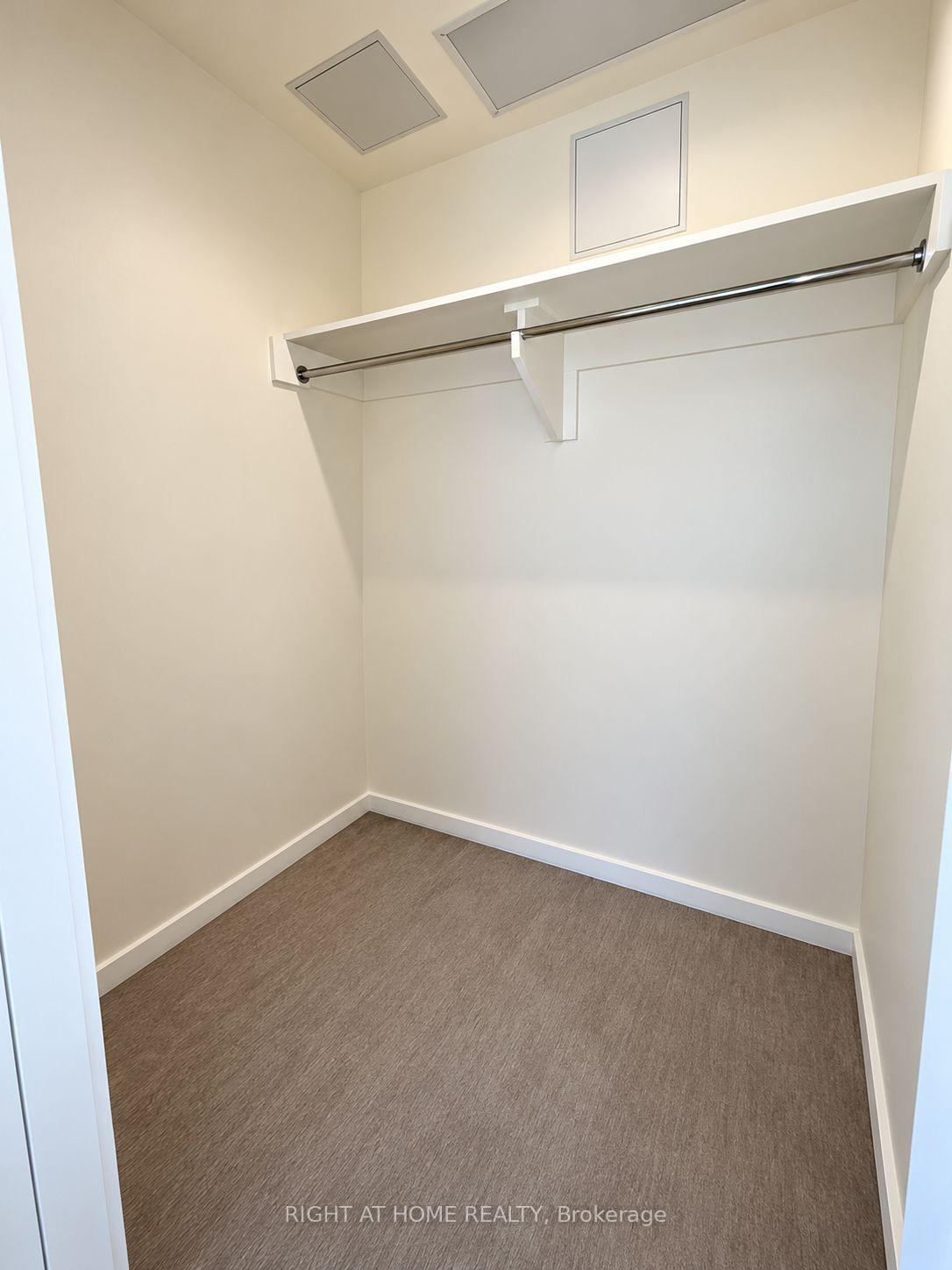 Photo 10 of Unit 4102, 180 University Avenue, Toronto, Bay Street Corridor — HOMEH