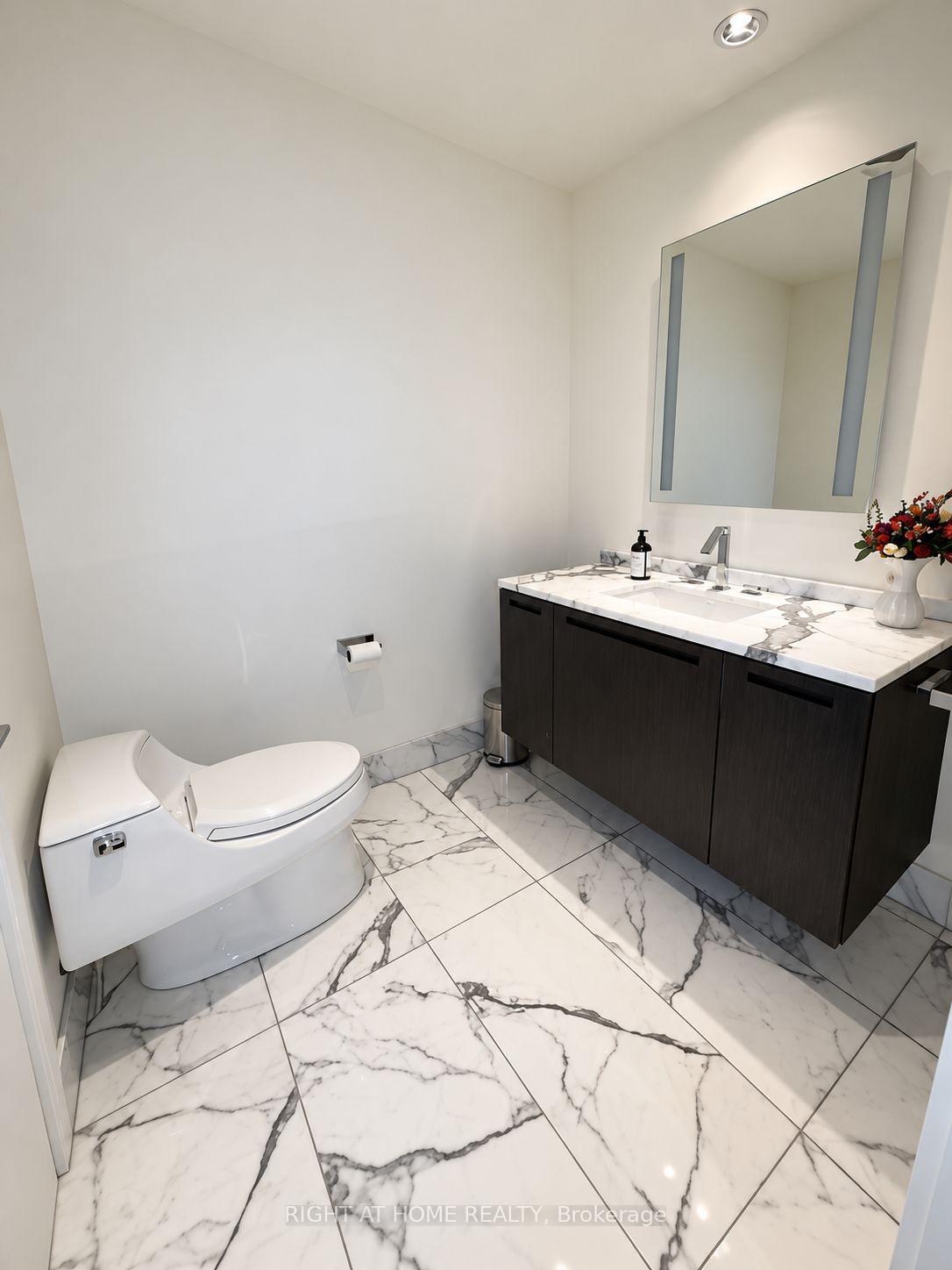 Photo 13 of Unit 4102, 180 University Avenue, Toronto, Bay Street Corridor — HOMEH