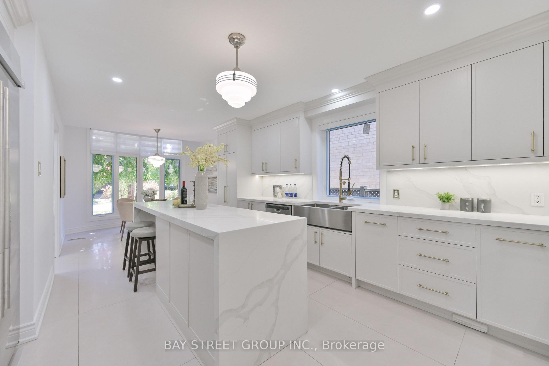 Photo 9 of 50 Owen Boulevard, North York, St. Andrew-Windfields — HOMEH