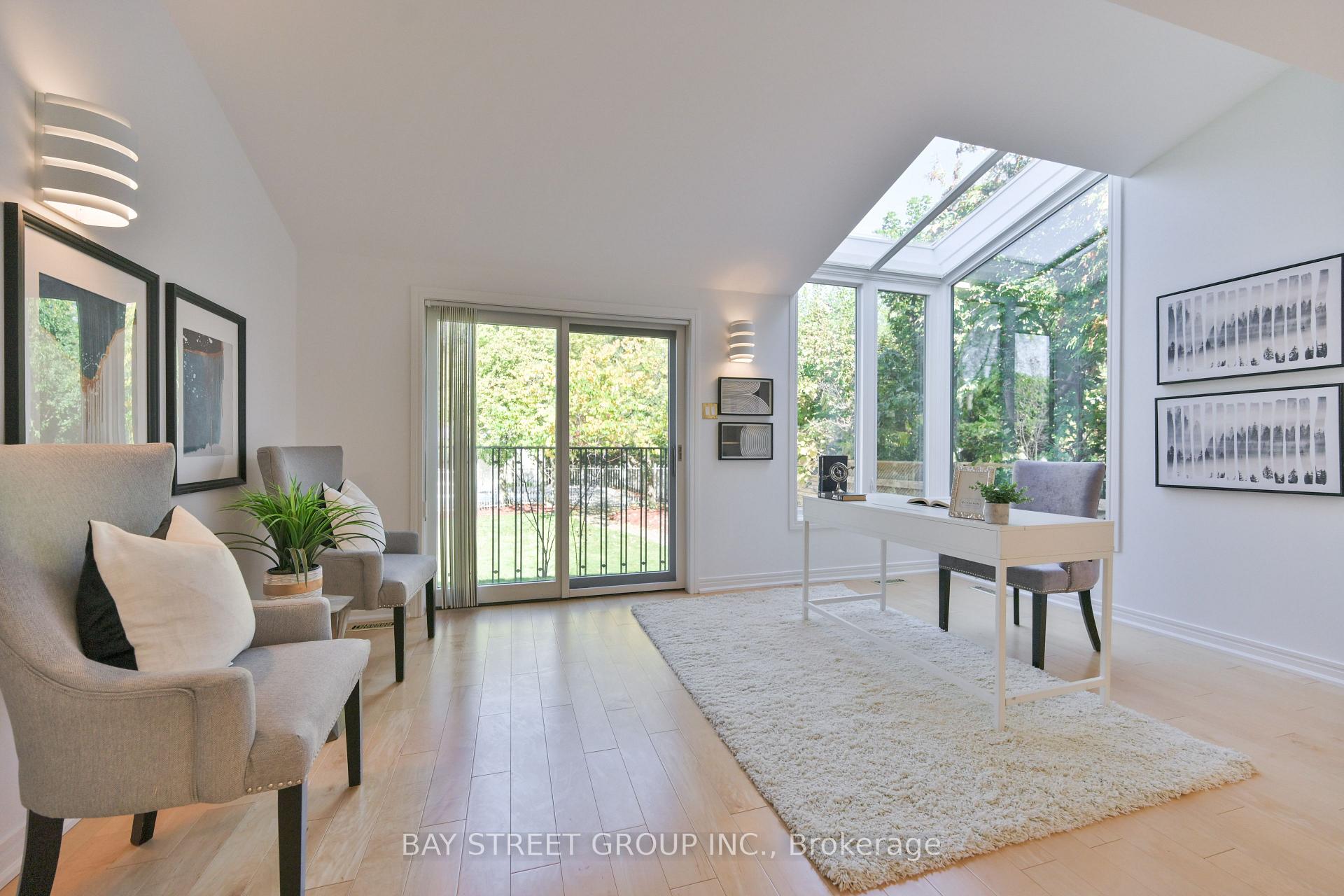 Photo 15 of 50 Owen Boulevard, North York, St. Andrew-Windfields — HOMEH
