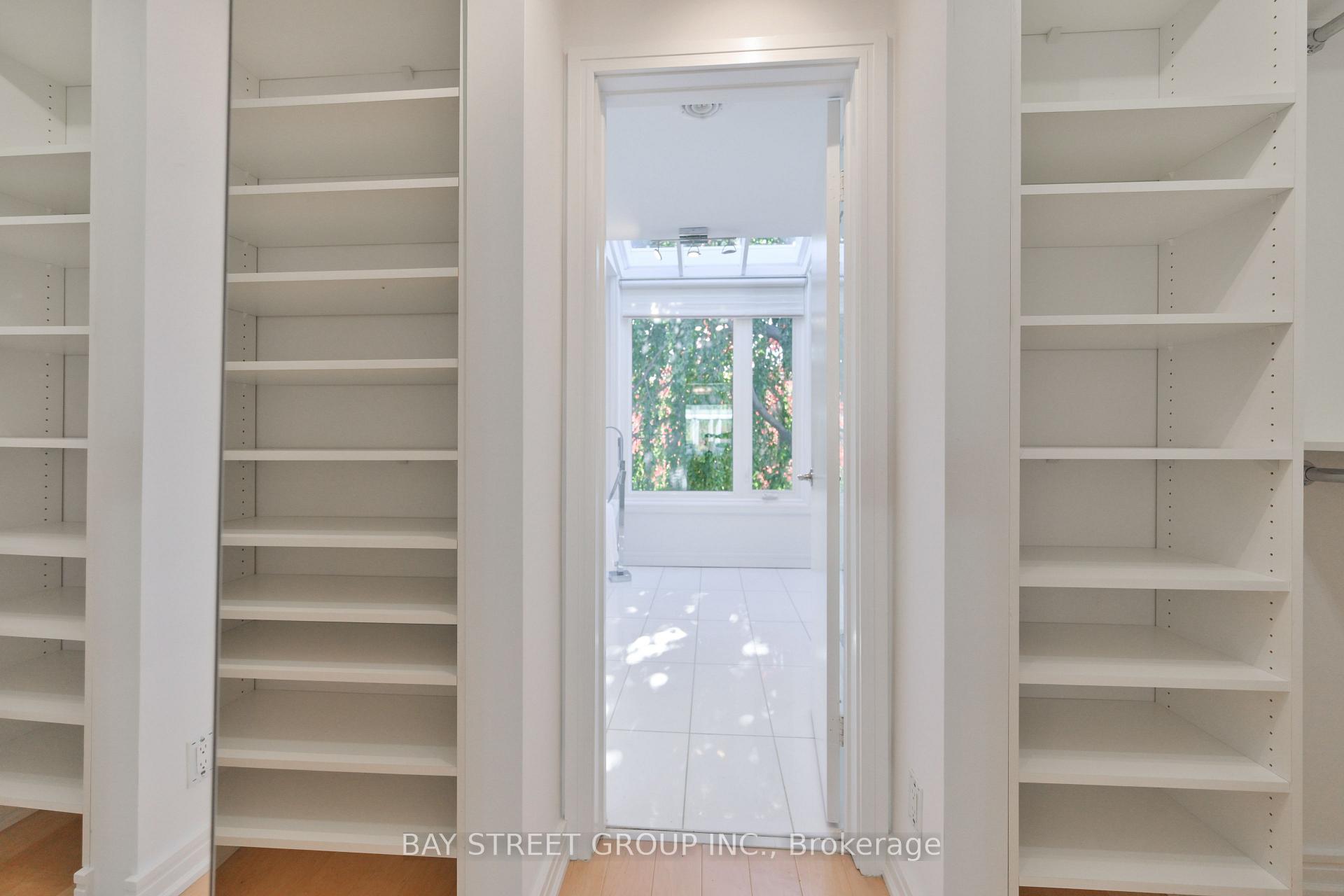 Photo 21 of 50 Owen Boulevard, North York, St. Andrew-Windfields — HOMEH