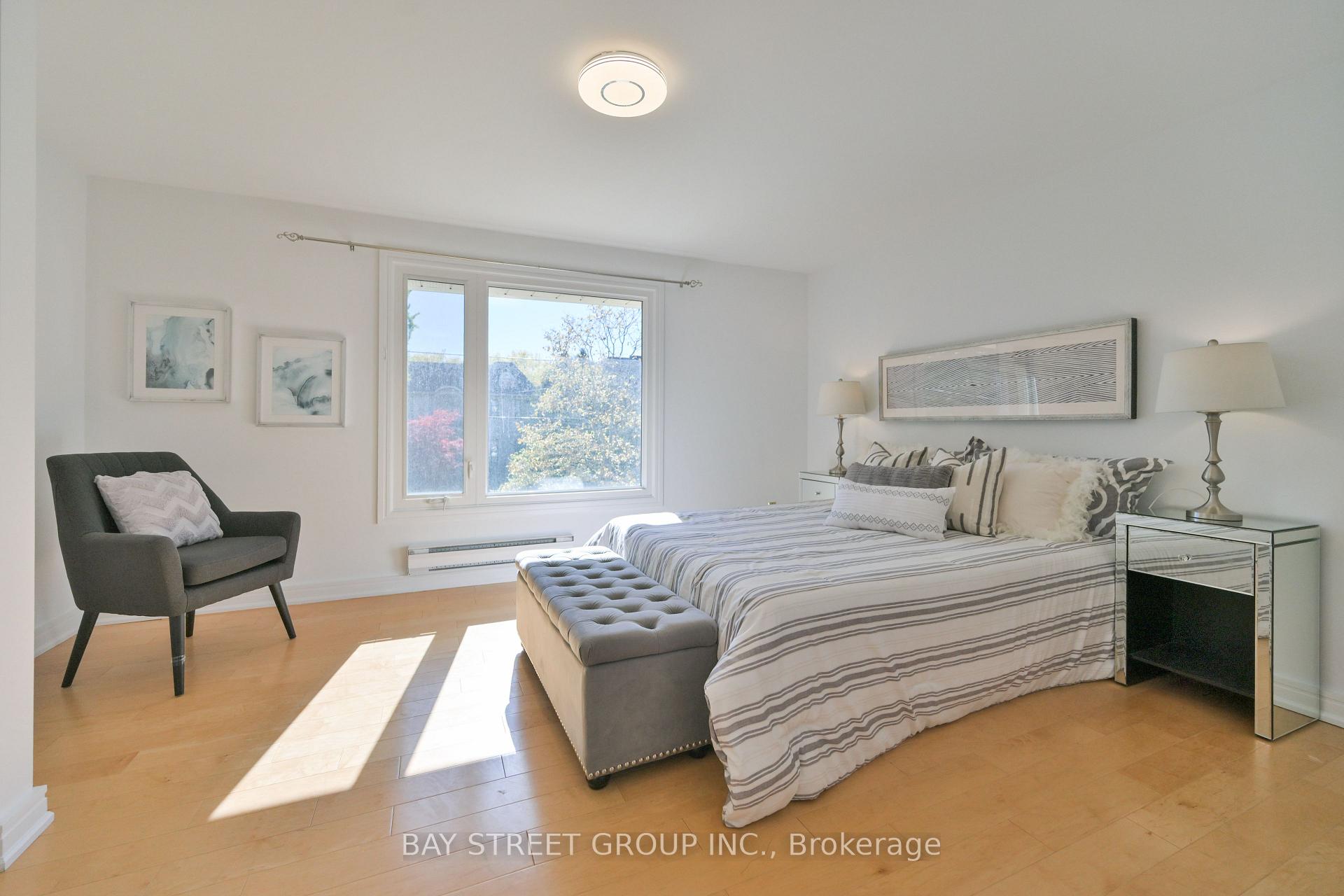 Photo 29 of 50 Owen Boulevard, North York, St. Andrew-Windfields — HOMEH