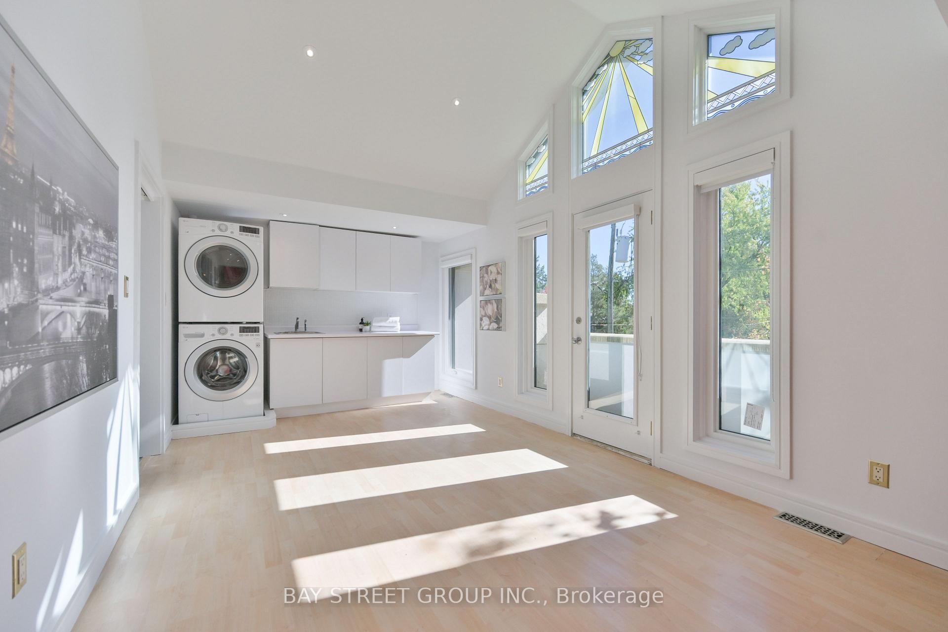 Photo 32 of 50 Owen Boulevard, North York, St. Andrew-Windfields — HOMEH