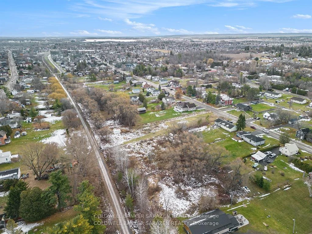 Photo 22 of 115 Poole Street, McNab/Braeside, Mcnab/Braeside Twps — HOMEH