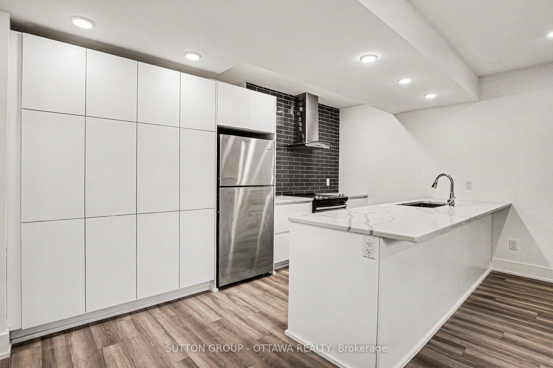 Photo 5 of Unit B, 17 Lotta Avenue, Ottawa, Meadowlands/St. Claire Gardens — HOMEH