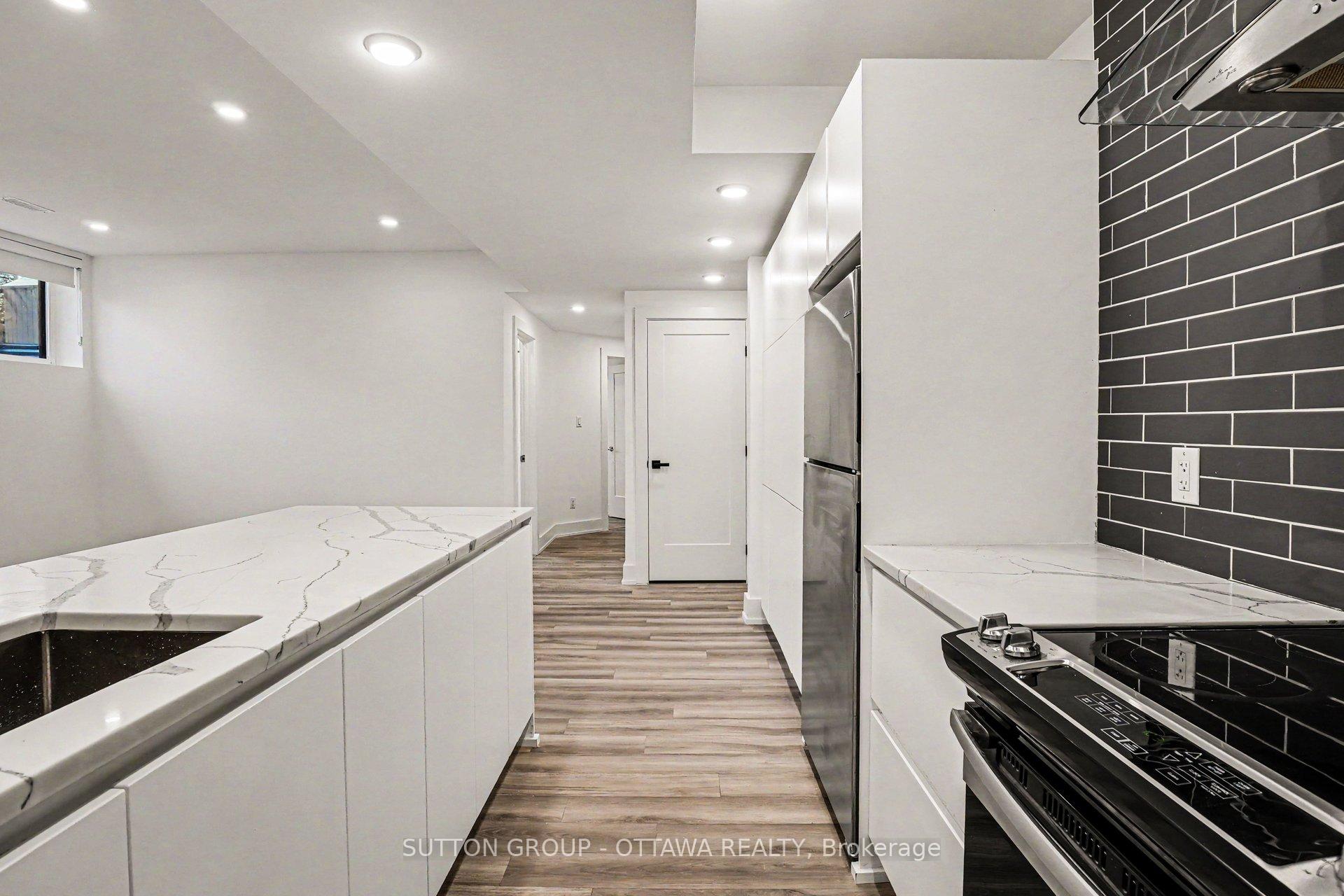 Photo 6 of Unit B, 17 Lotta Avenue, Ottawa, Meadowlands/St. Claire Gardens — HOMEH