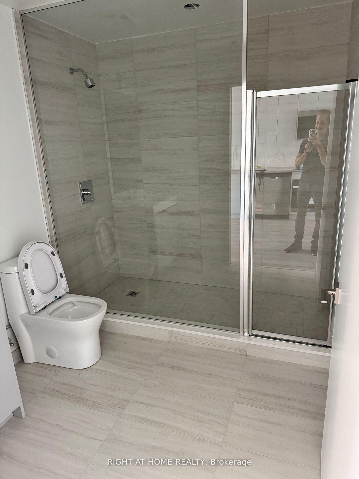 Photo 3 of Unit 2305, 474 Caldari Road, Vaughan, Concord — HOMEH