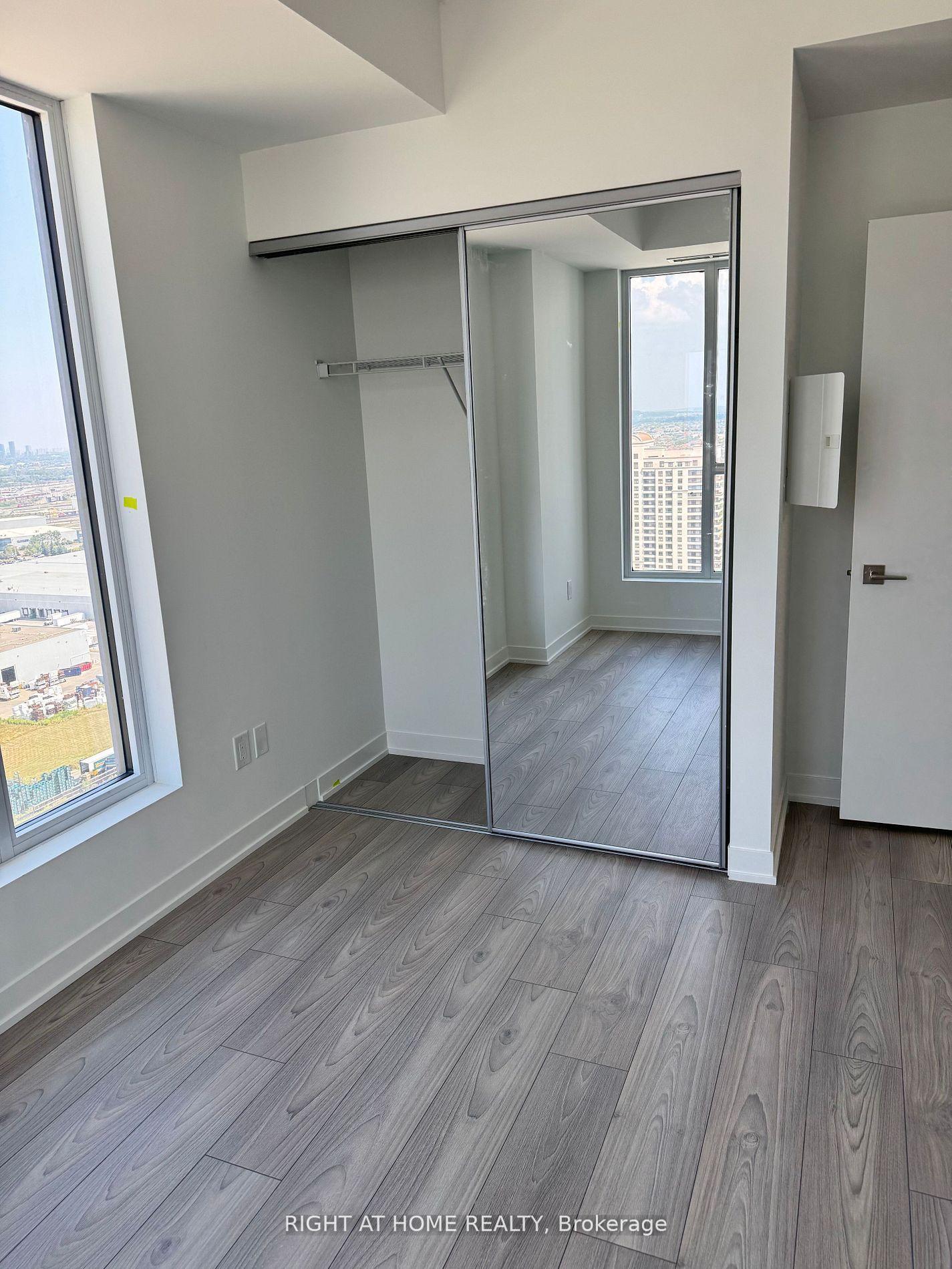 Photo 4 of Unit 2305, 474 Caldari Road, Vaughan, Concord — HOMEH