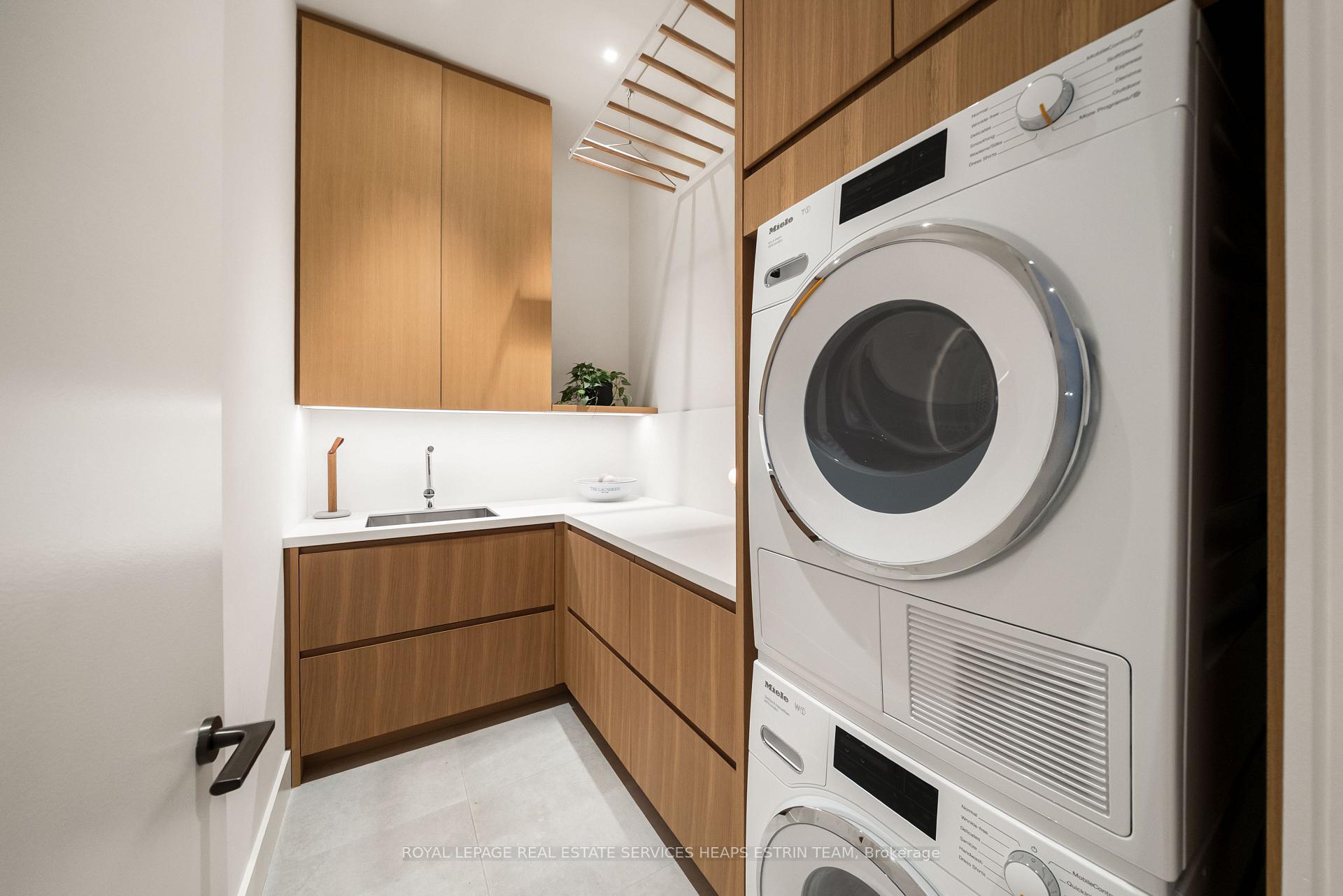 Photo 35 of 442 Heath Street E, Toronto, Leaside — HOMEH