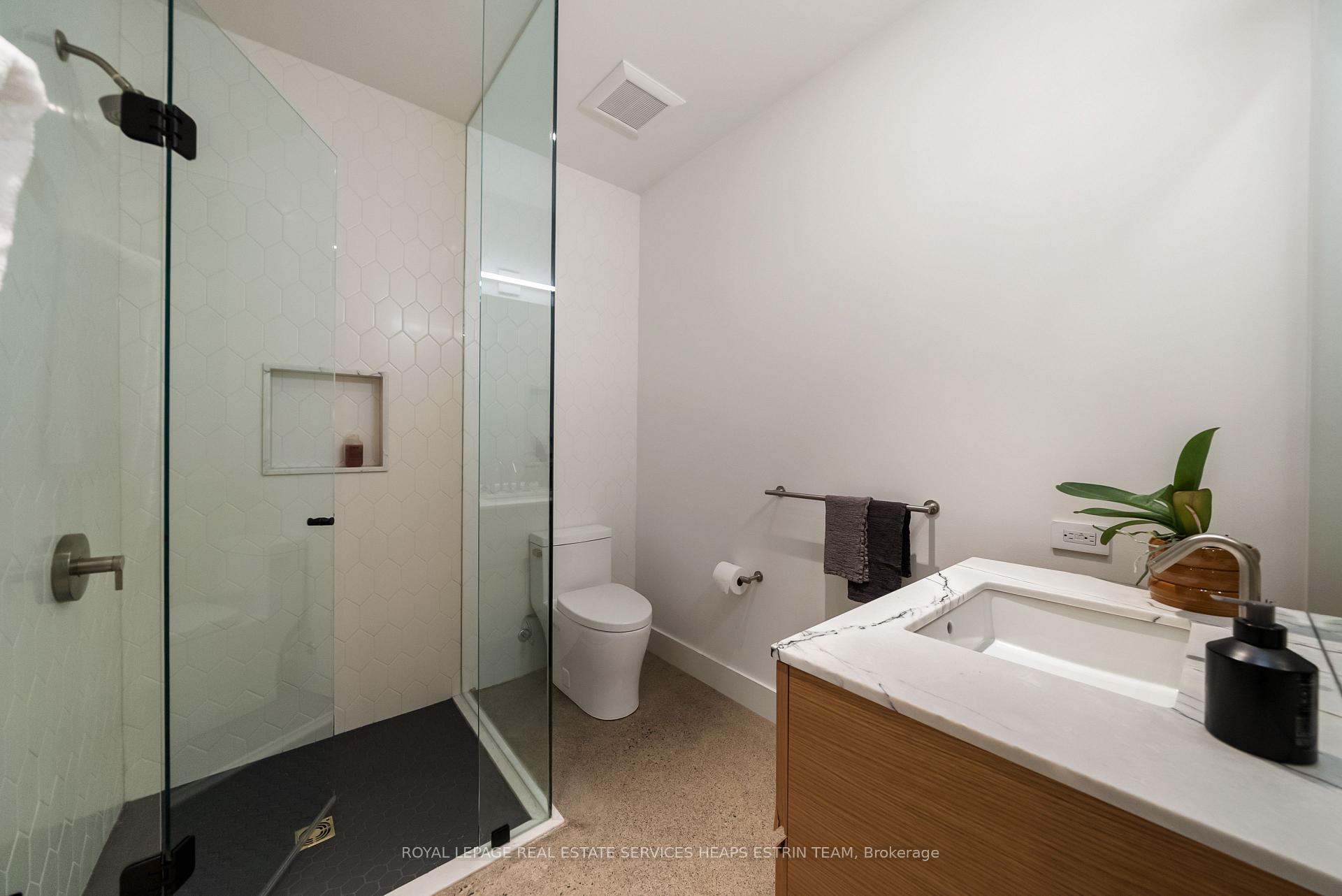 Photo 39 of 442 Heath Street E, Toronto, Leaside — HOMEH