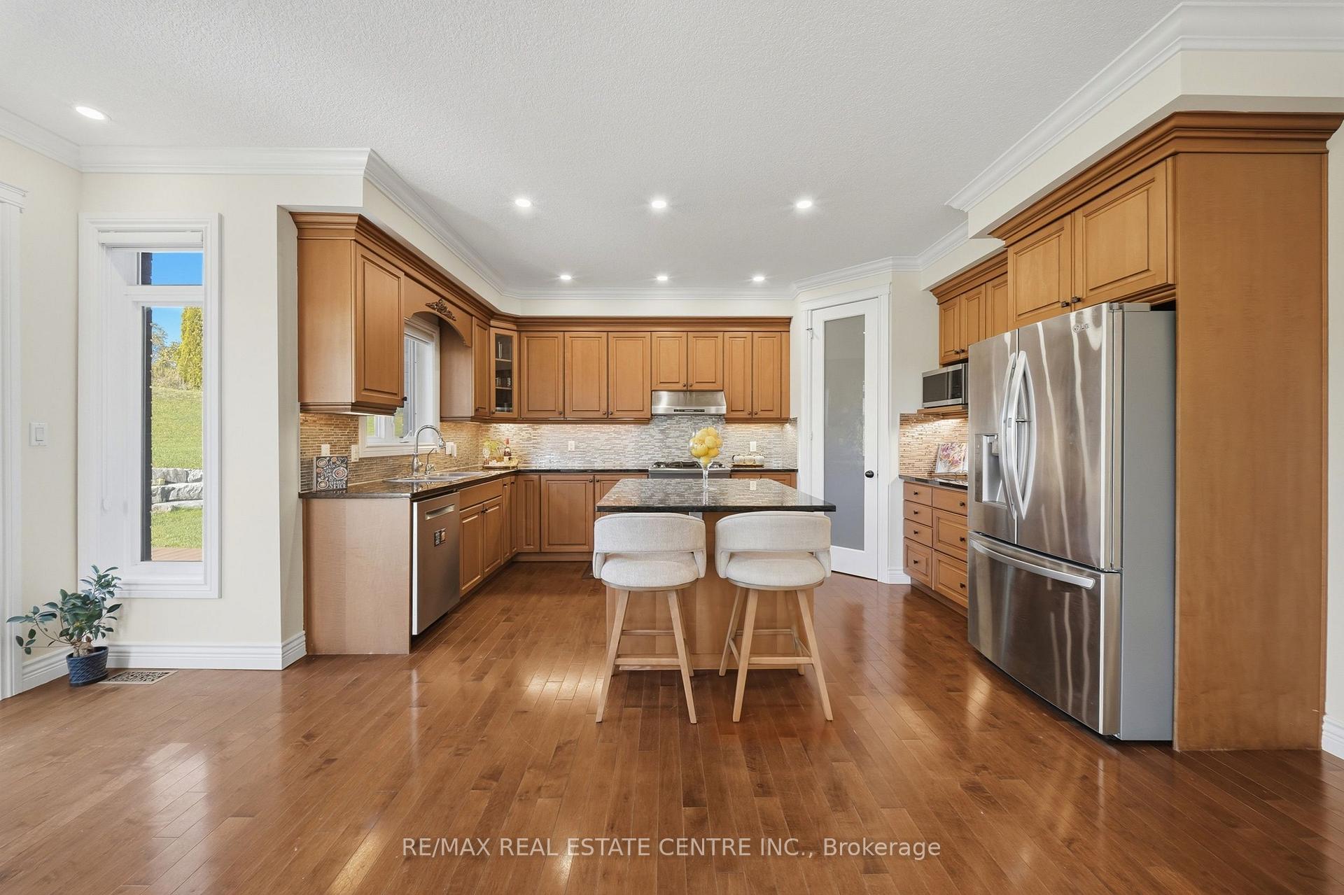 Photo 11 of 509 St Moritz Avenue, Waterloo, Clair Hills — HOMEH