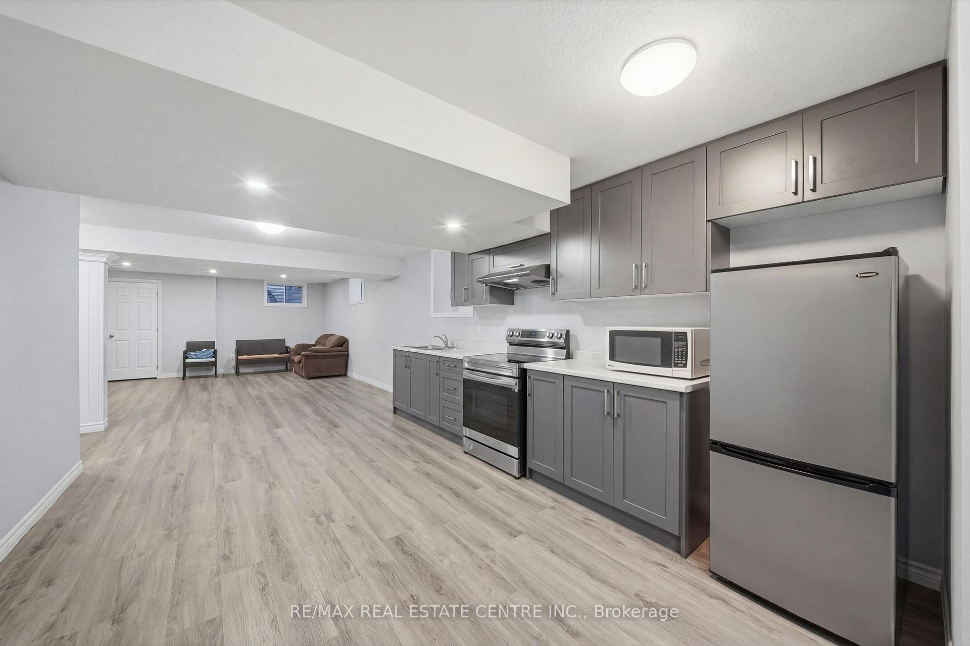 Photo 17 of 509 St Moritz Avenue, Waterloo, Clair Hills — HOMEH