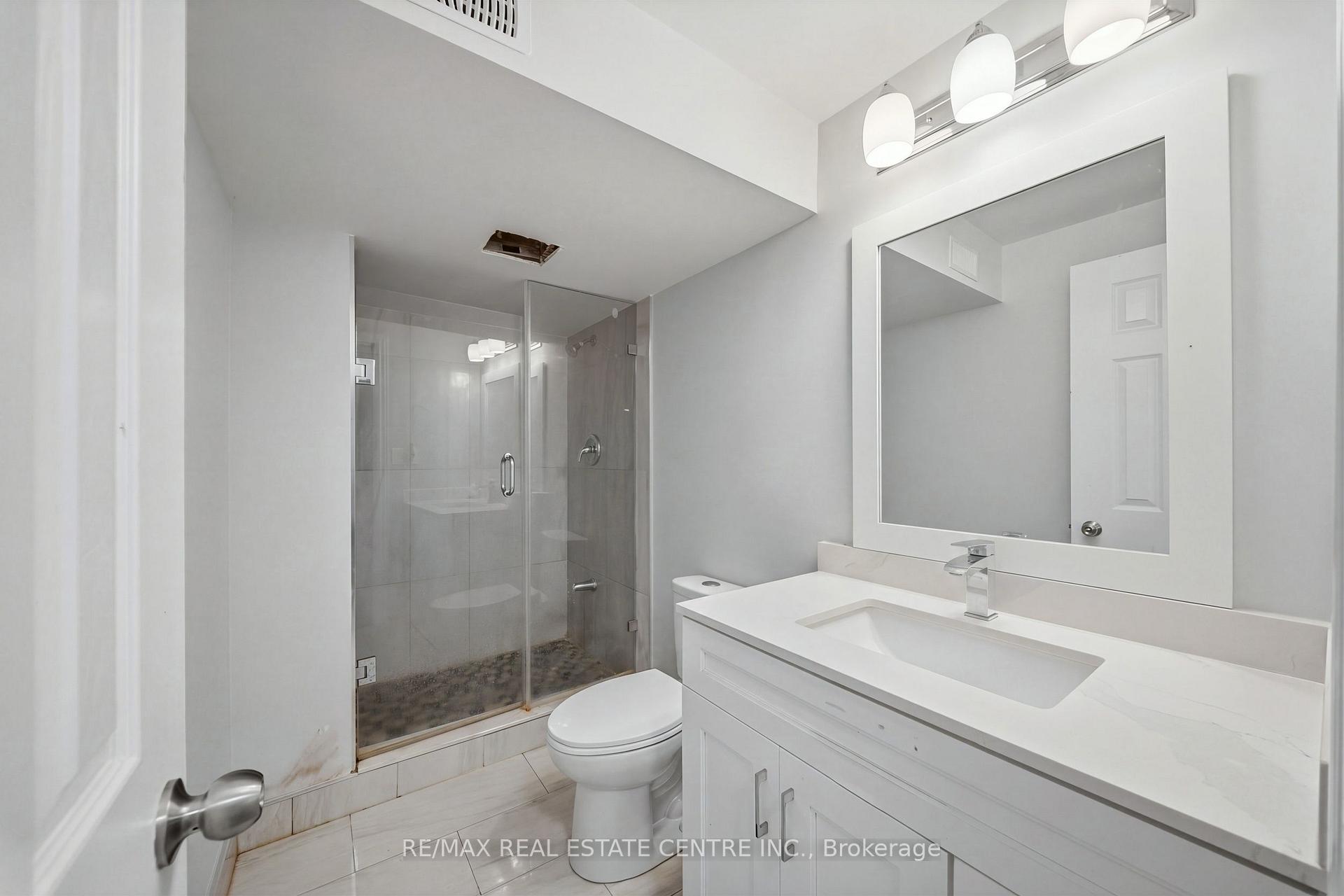 Photo 19 of 509 St Moritz Avenue, Waterloo, Clair Hills — HOMEH