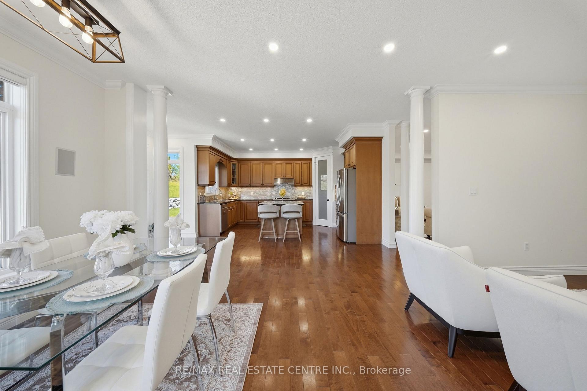 Photo 25 of 509 St Moritz Avenue, Waterloo, Clair Hills — HOMEH
