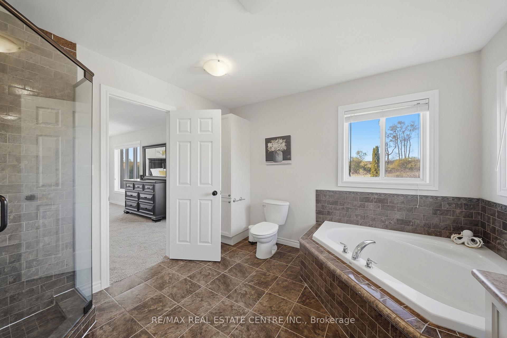 Photo 35 of 509 St Moritz Avenue, Waterloo, Clair Hills — HOMEH