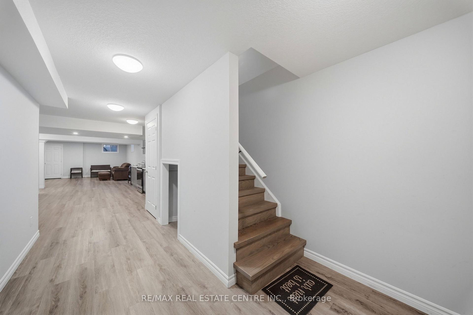 Photo 42 of 509 St Moritz Avenue, Waterloo, Clair Hills — HOMEH