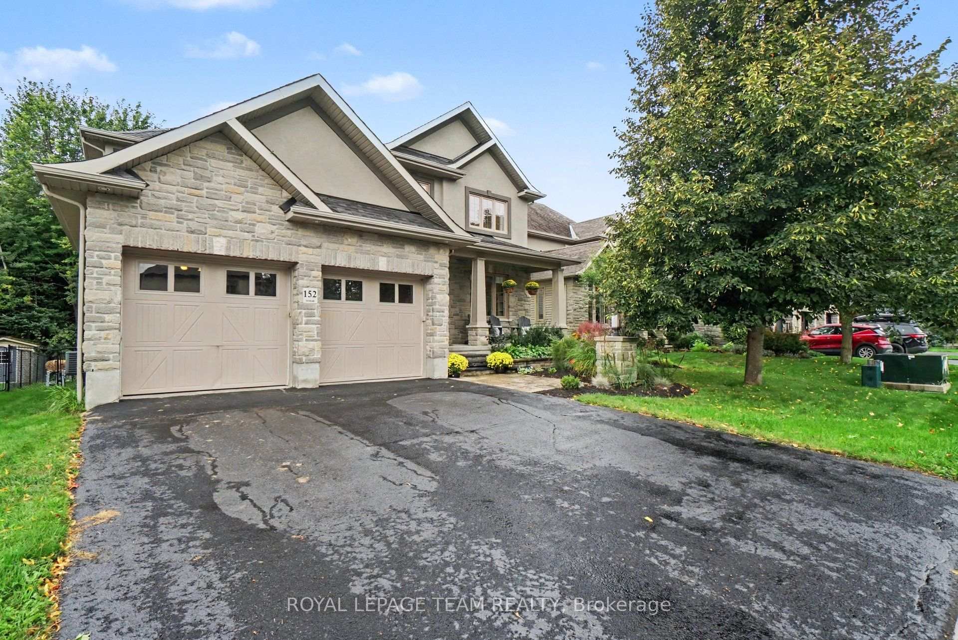 Photo 2 of 152 West Ridge Drive, Ottawa, Stittsville (Central) — HOMEH