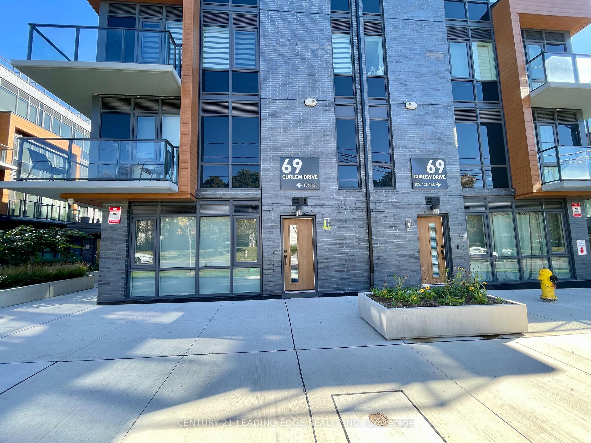 Photo 2 of Unit 117, 69 Curlew Drive, North York, Parkwoods-Donalda — HOMEH